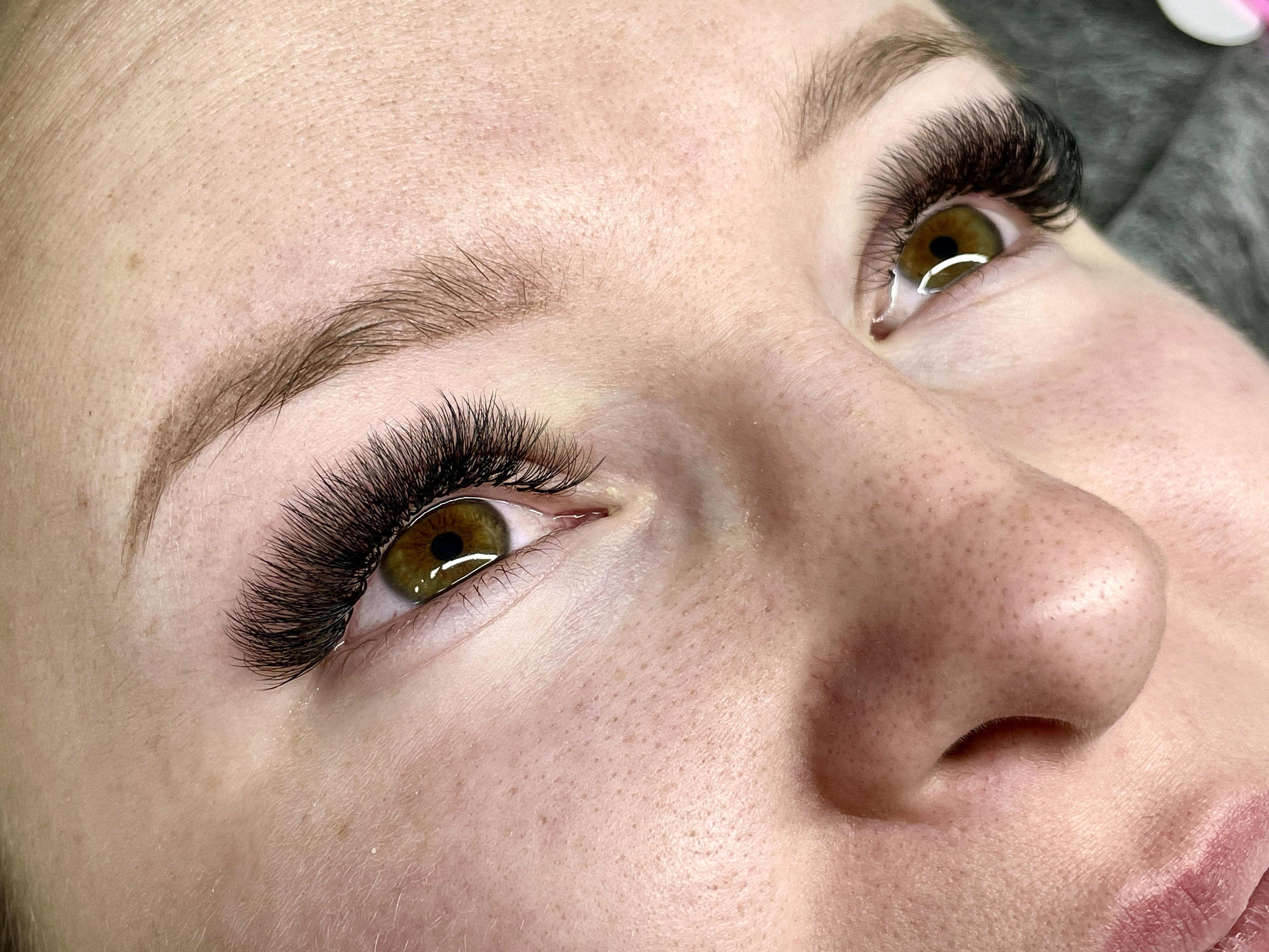 Krásný salon - Dominika Medviď foto 2