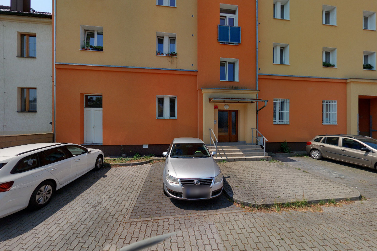 Potraviny Červené jablko