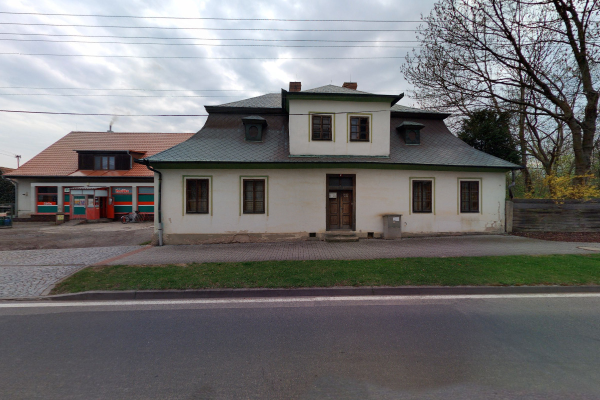 Římskokatolická farnost Dobřenice foto 2