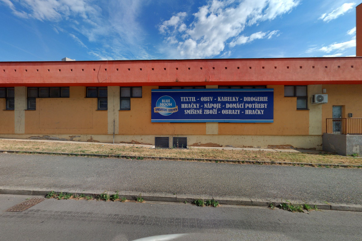 Bluemoon shopping center