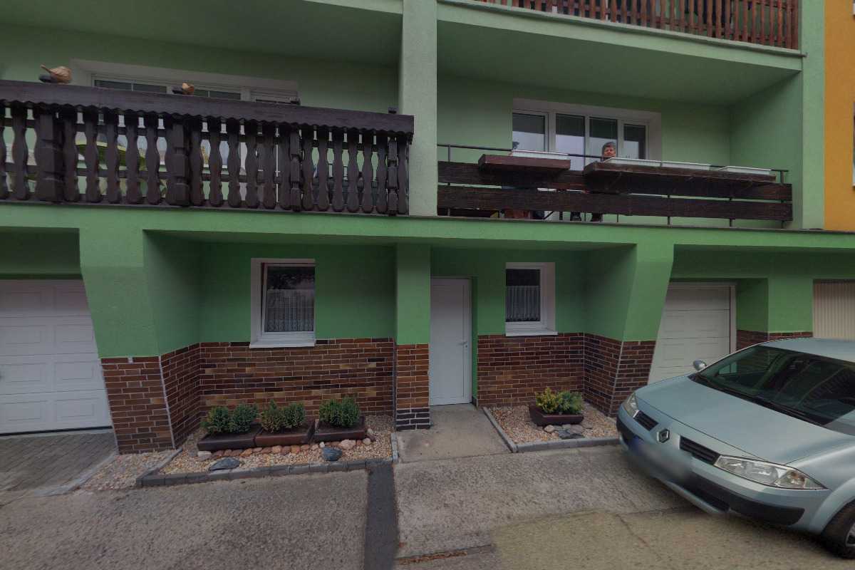 Martin’s Barber Garage