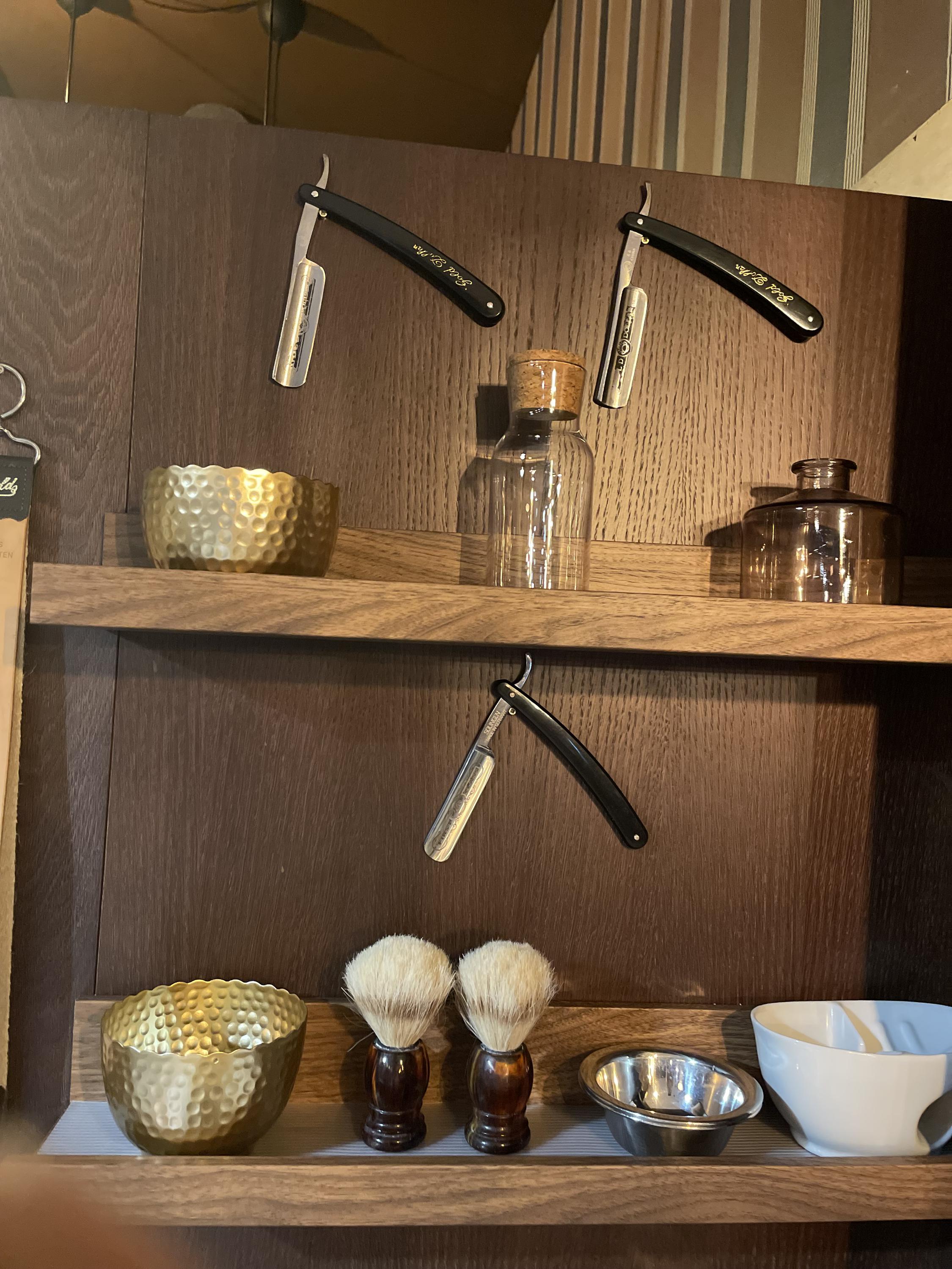 De Luxe Barber foto 5