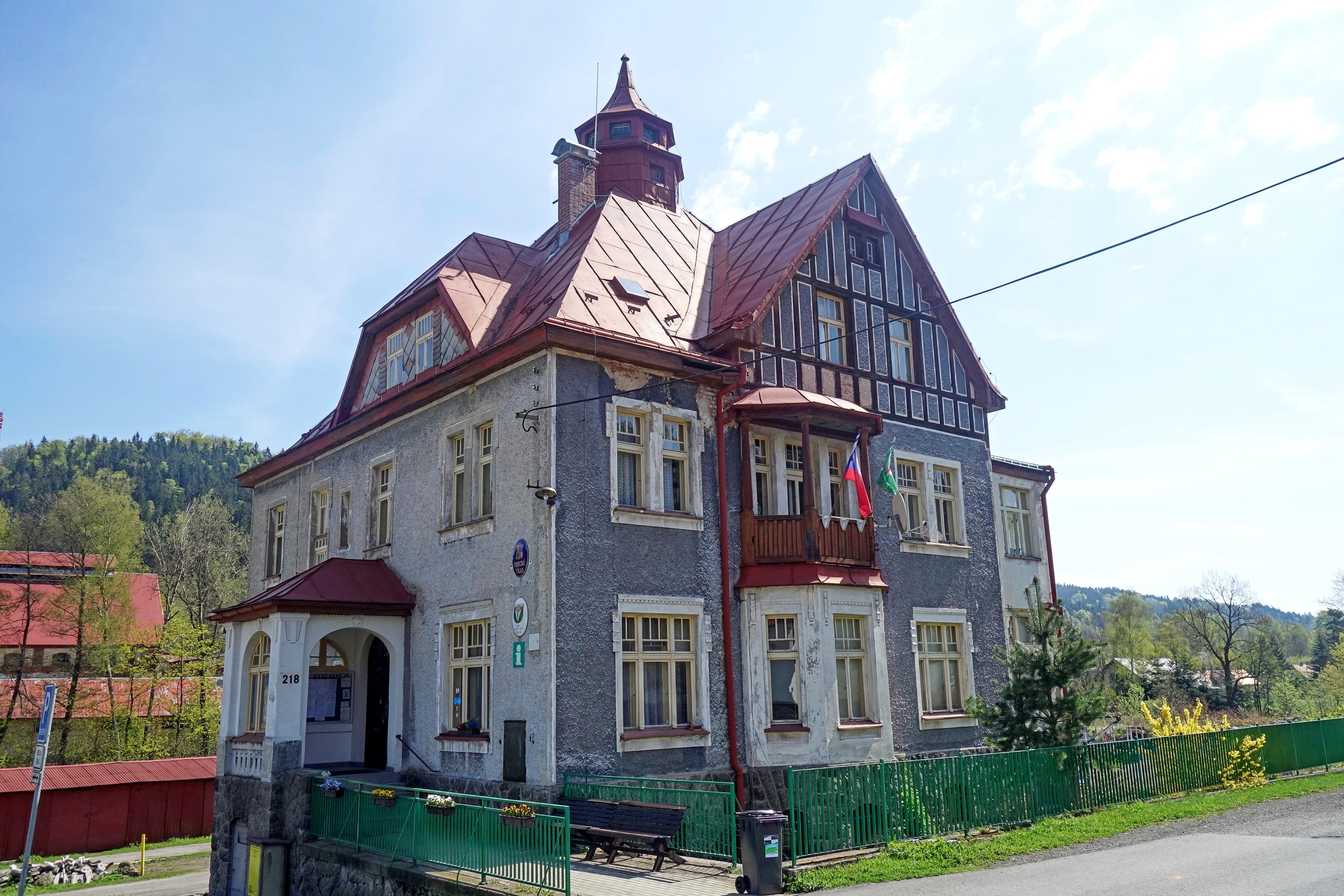 Josefův Důl - obecní úřad foto 3