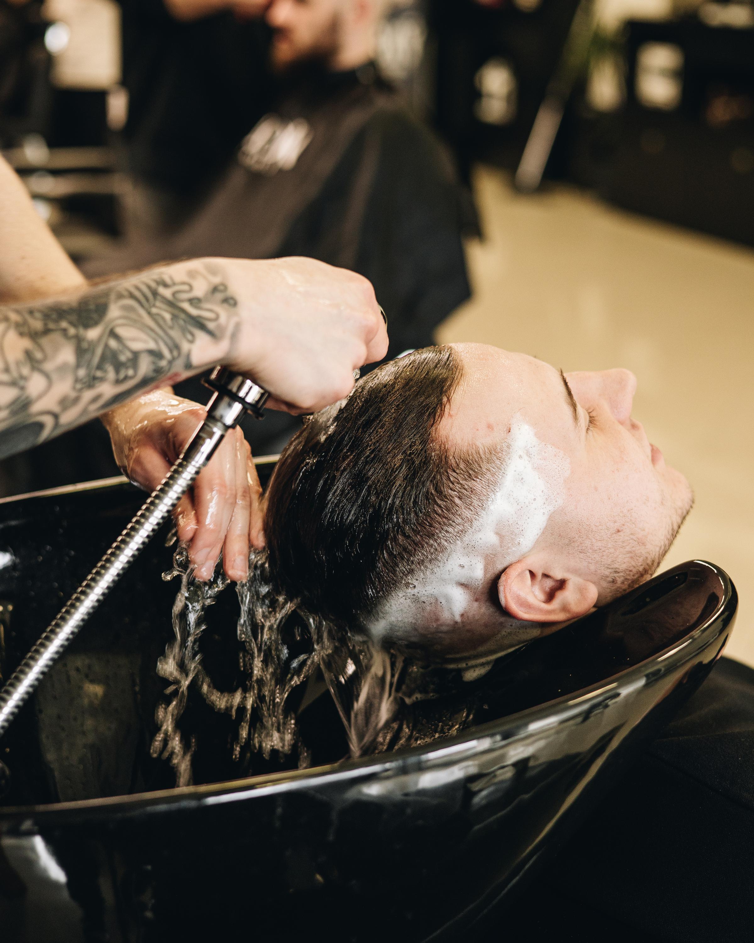 ICON BARBER AND TATTOO foto 4