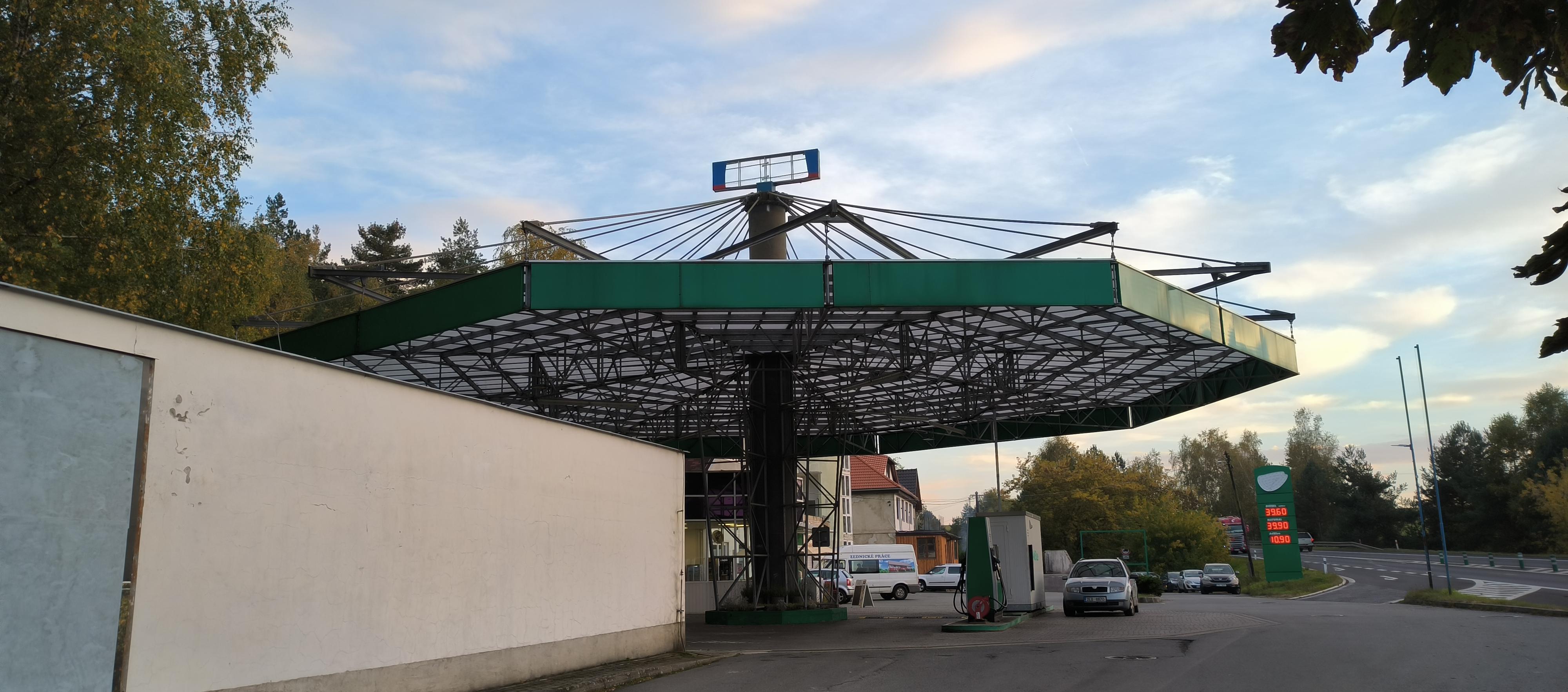 Čerpací stanice Zaris foto 2