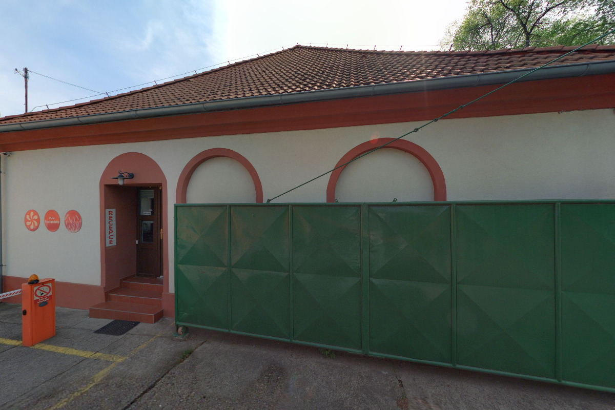 Dvůr Kostomlaty, s.r.o. foto 1