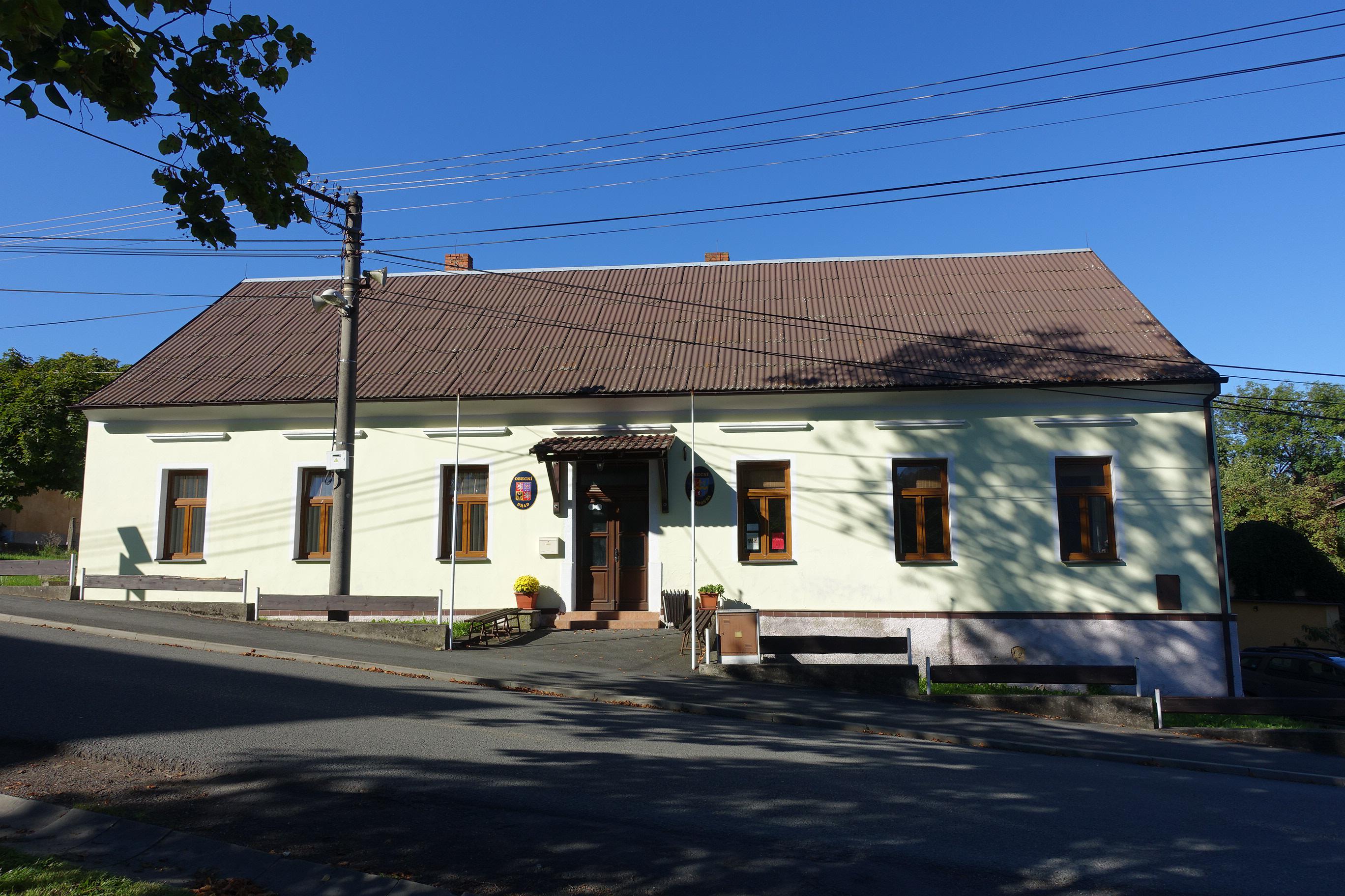 Horní Kamenice - Obecní úřad foto 1