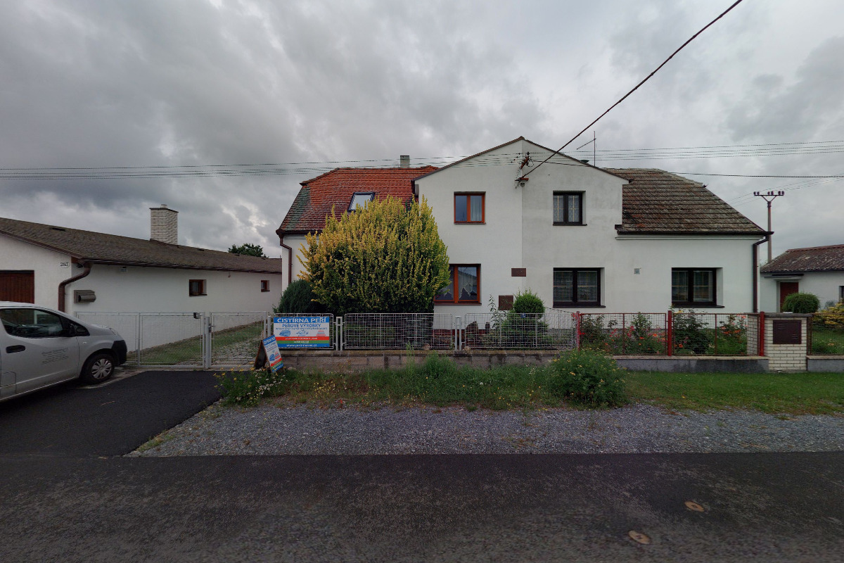 Čistírna peří Mareš