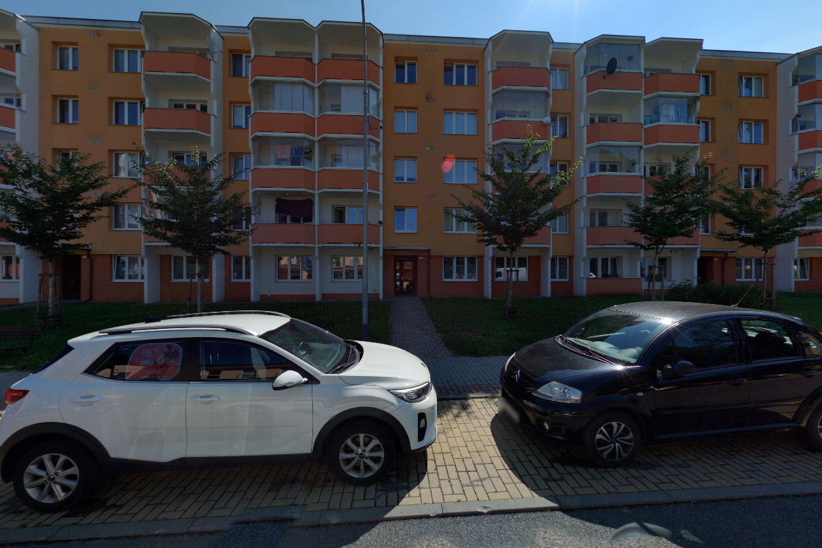 Strojní vyšívání - textilní výroba Věra Stará