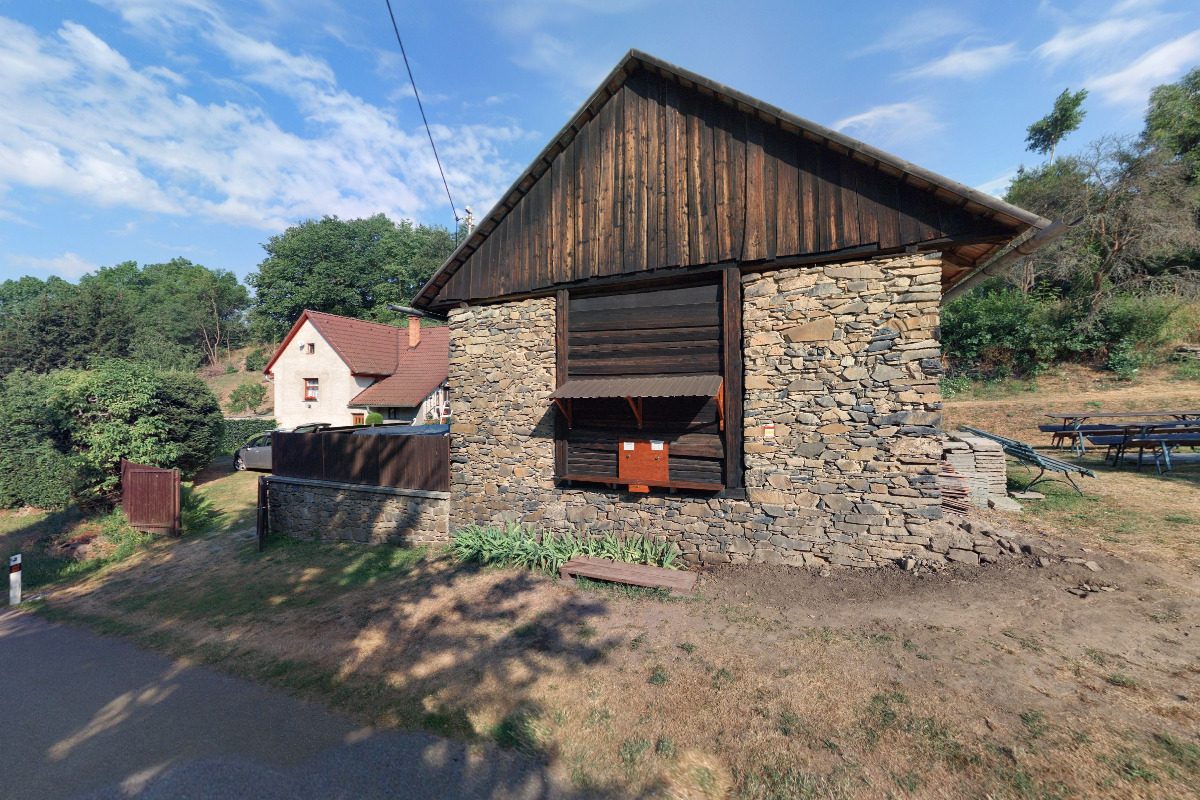 Samoobslužné pivní okénko Seč