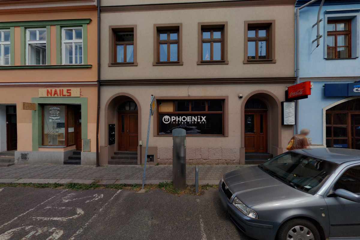 Phoenix lounge and bar