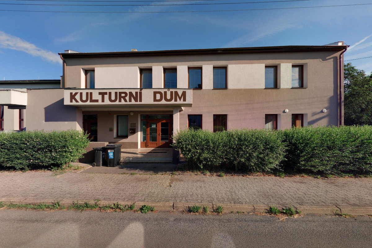 Zákupy - kulturní dům foto 2