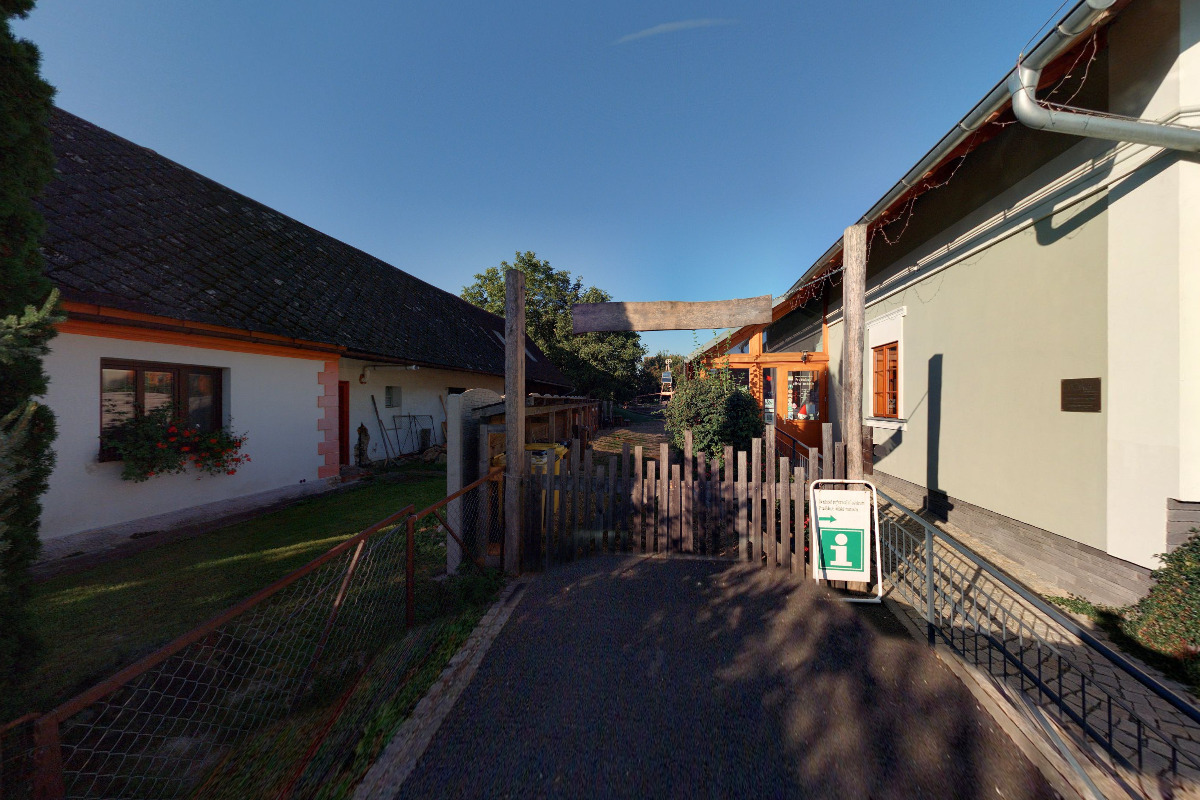 Nabíjecí stanice Pradědovo dětské muzeum foto 2