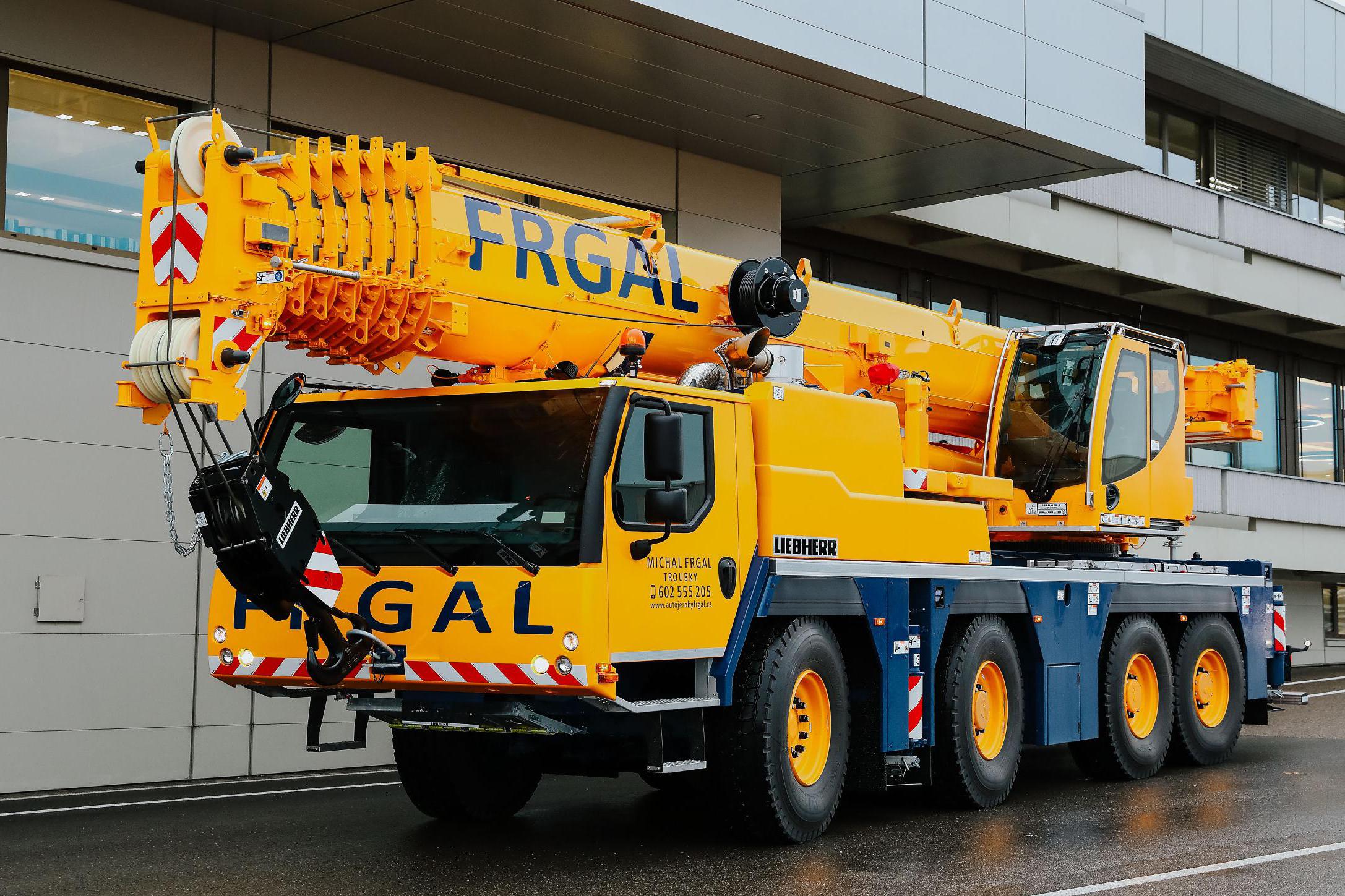 Autojeřáby Frgal