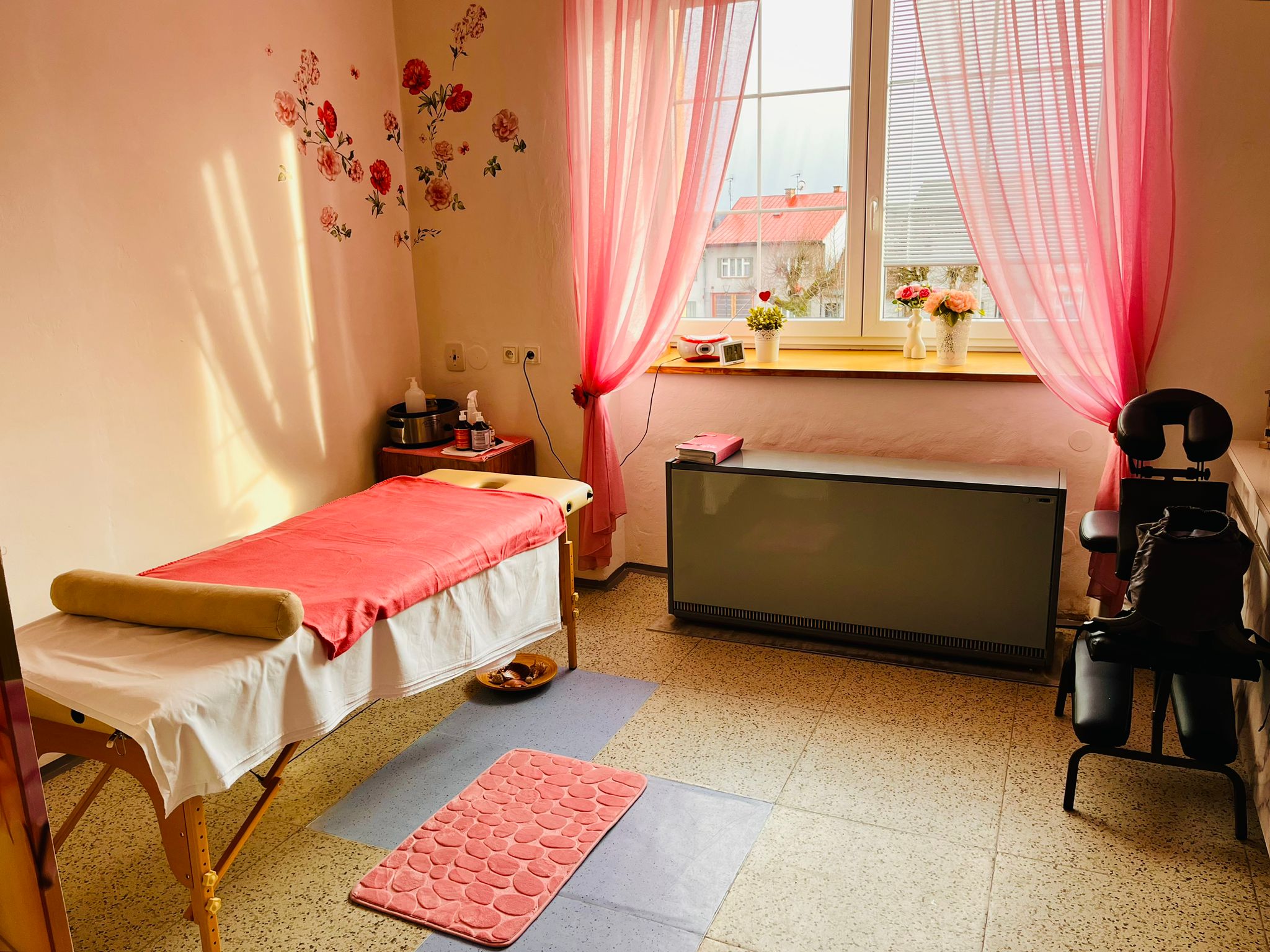 PEDIKÚRA I MANIKÚRA I MASÁŽE - Petra Voňková foto 1