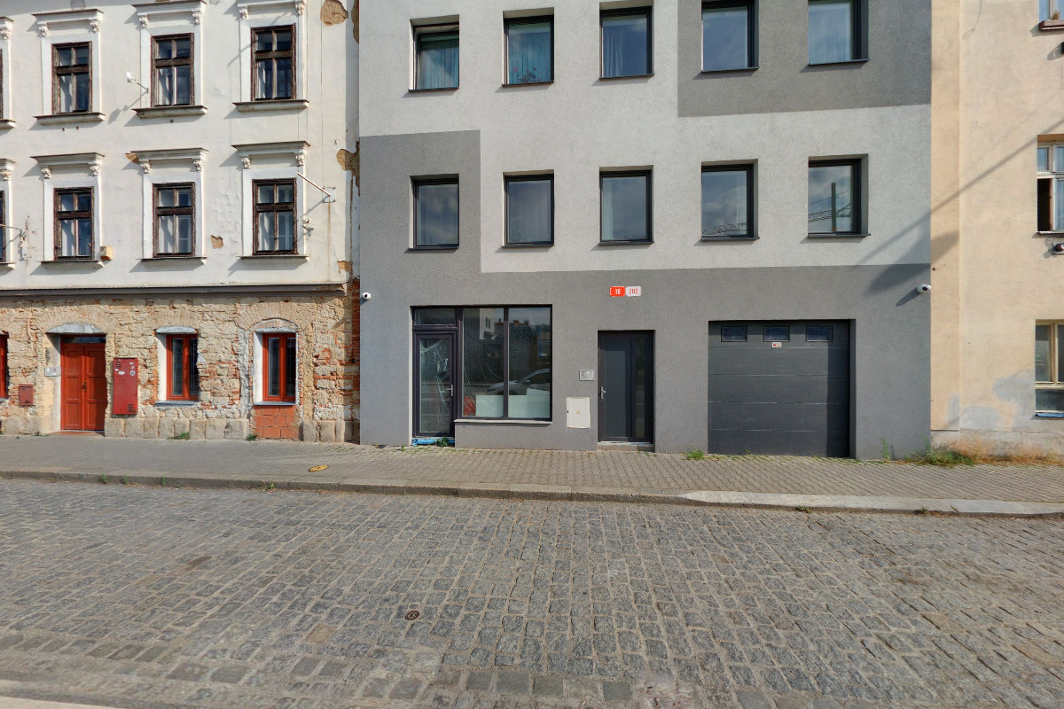 JHJ Gate foto 2