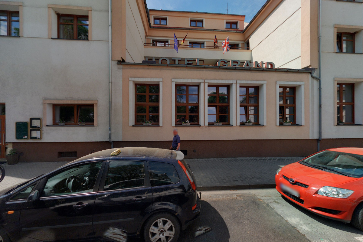 Nehtové a solární studio Andrea Hendrychová