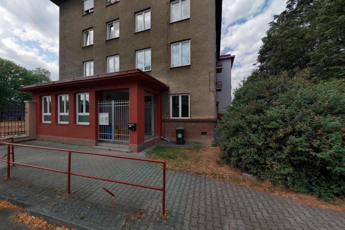 ZŠ a MŠ při Fakultní nemocnici Plzeň, Skupova