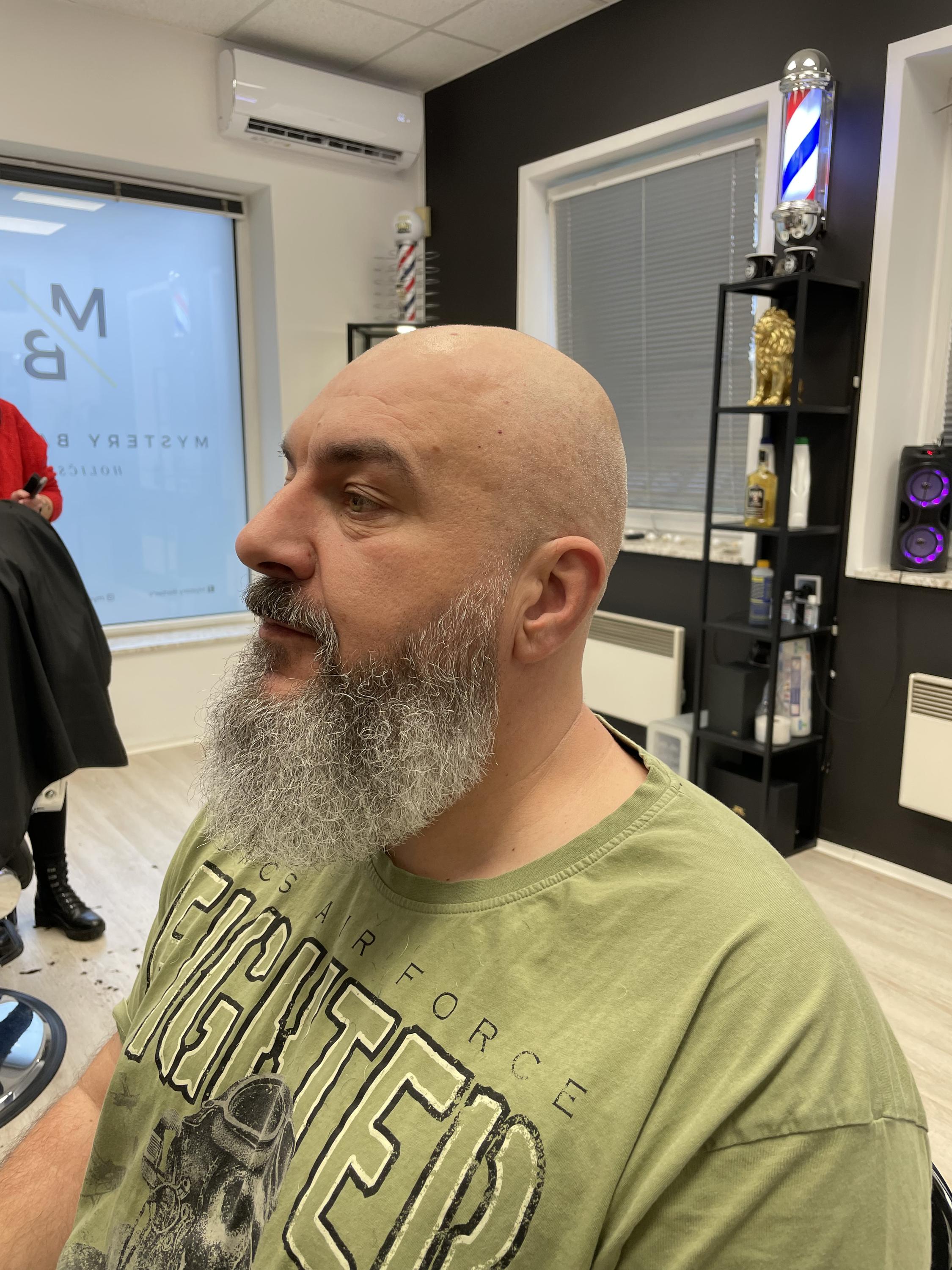 Mystery Barber`s foto 4