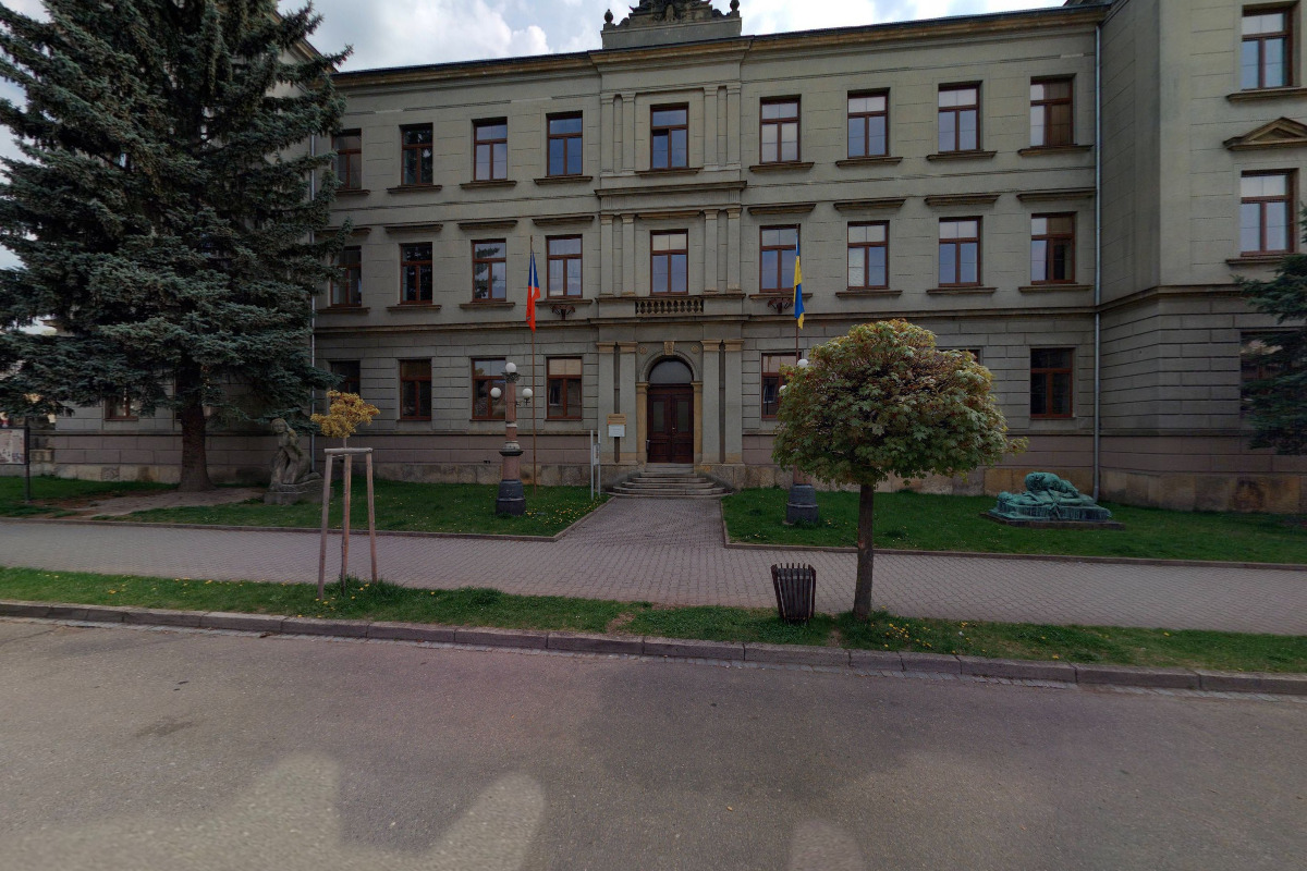 Střední průmyslová škola kamenická a sochařská Hořice - domov mládeže foto 2