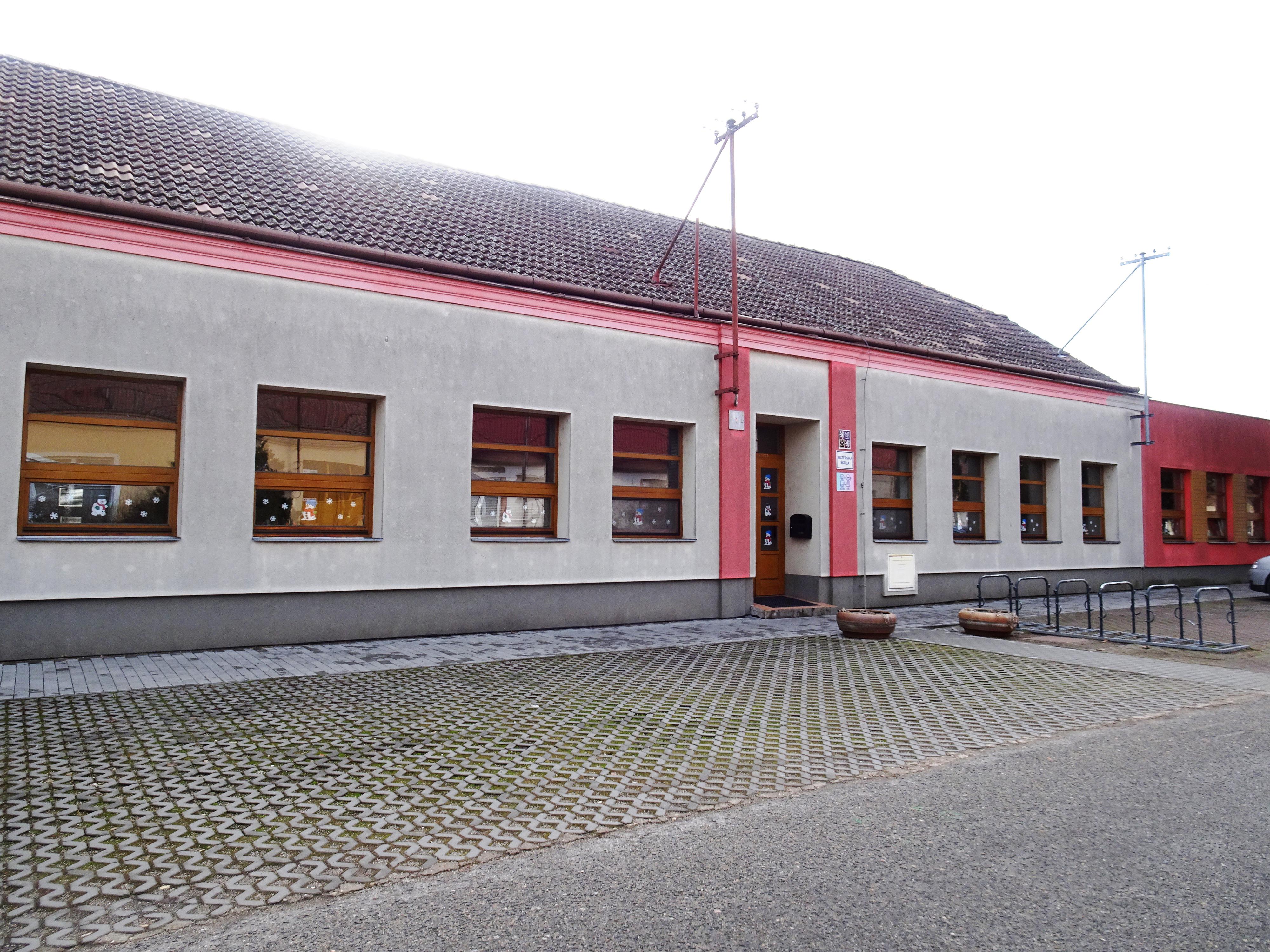 Mateřská škola Břeclav , Hřbitovní 8