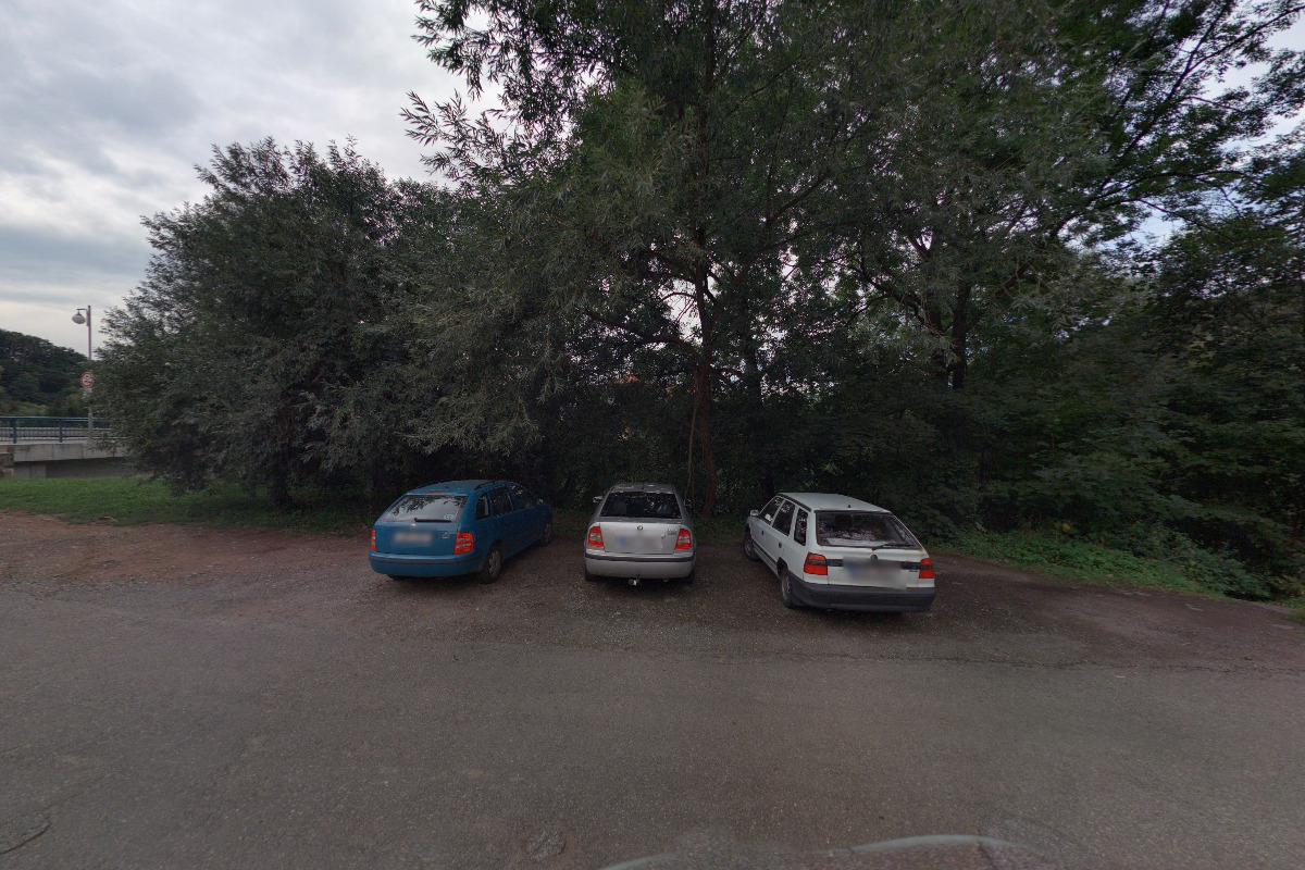 Půjčovna lodí a paddleboardů Metuje