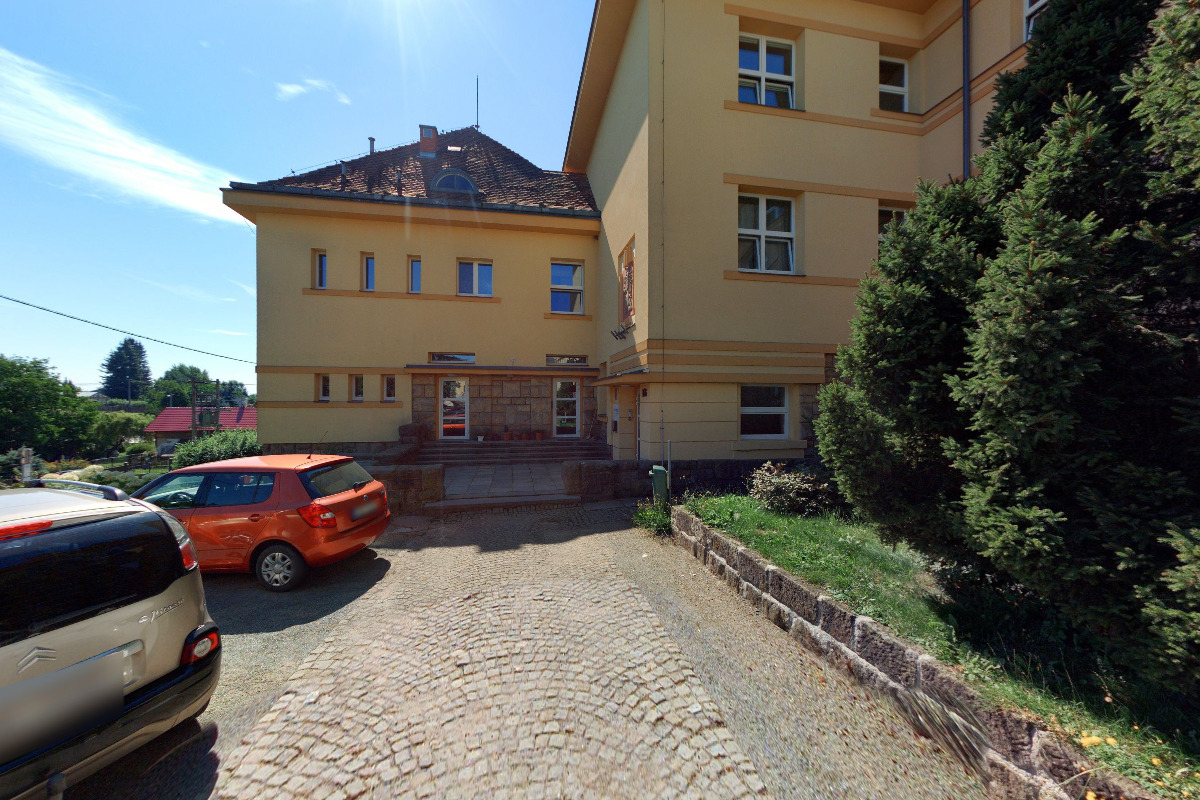 ZŠ Dukelských bojovníků, Dubenec