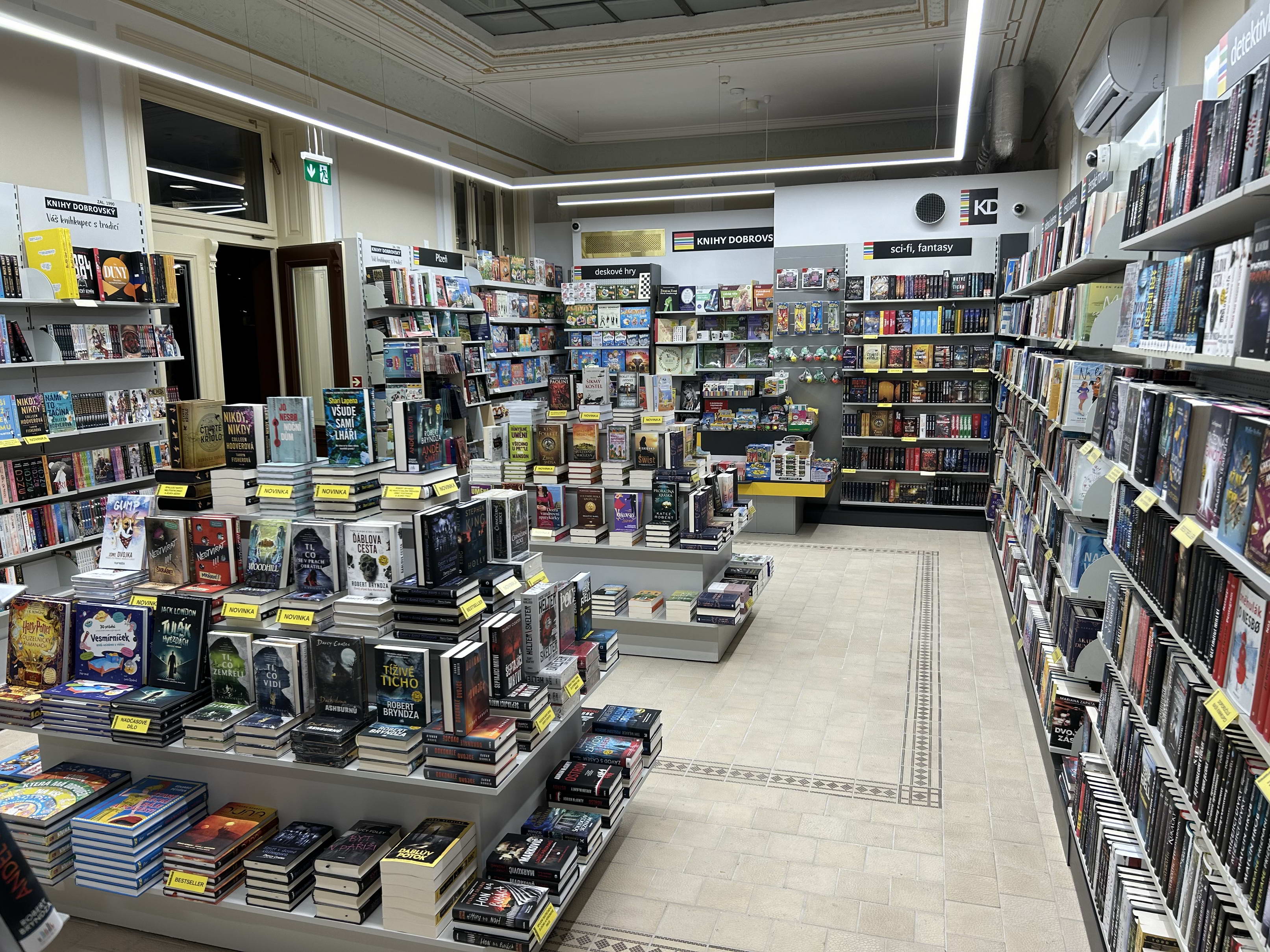 KNIHY DOBROVSKÝ foto 2