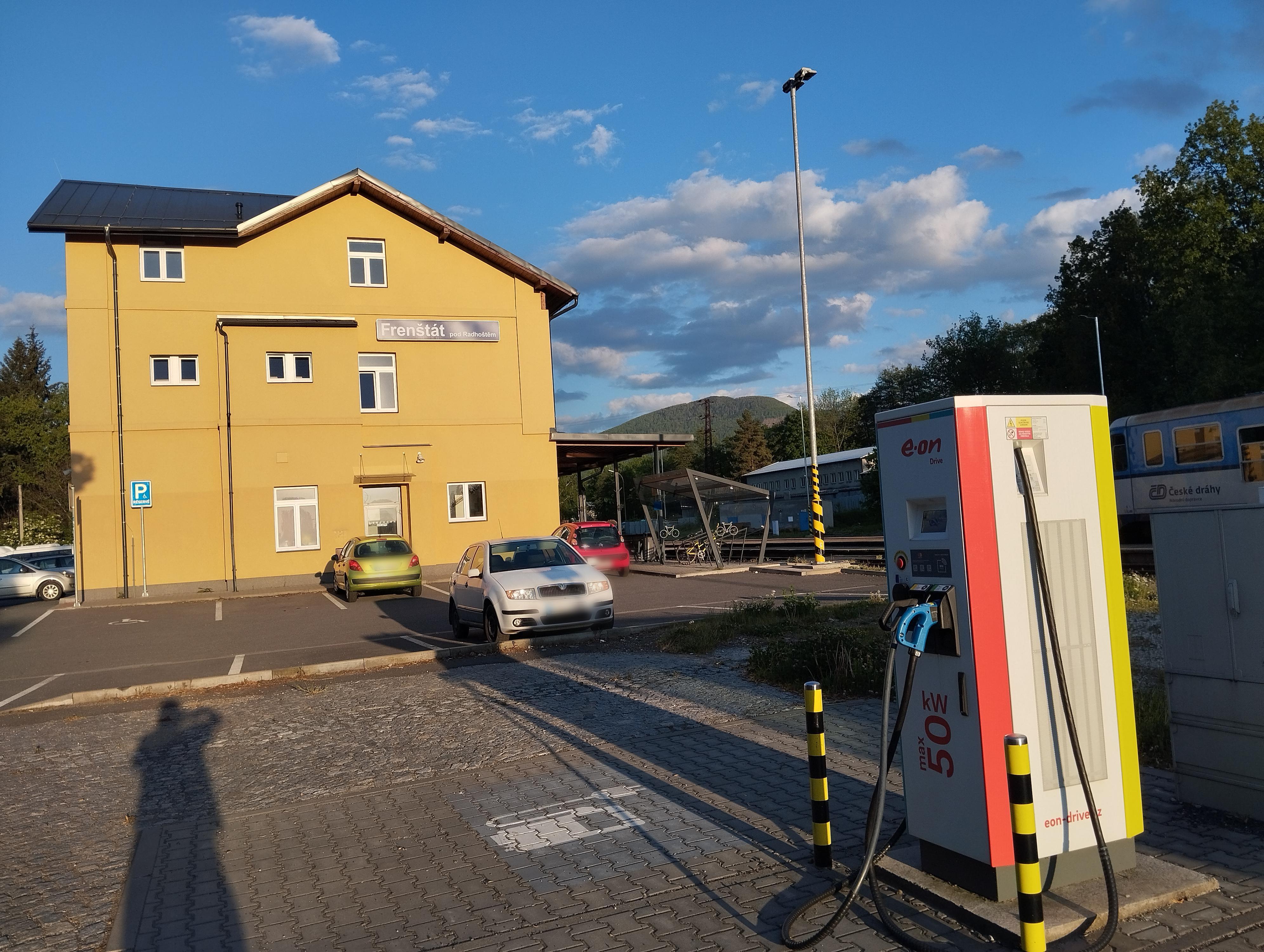 Dobíjecí stanice E.ON Drive