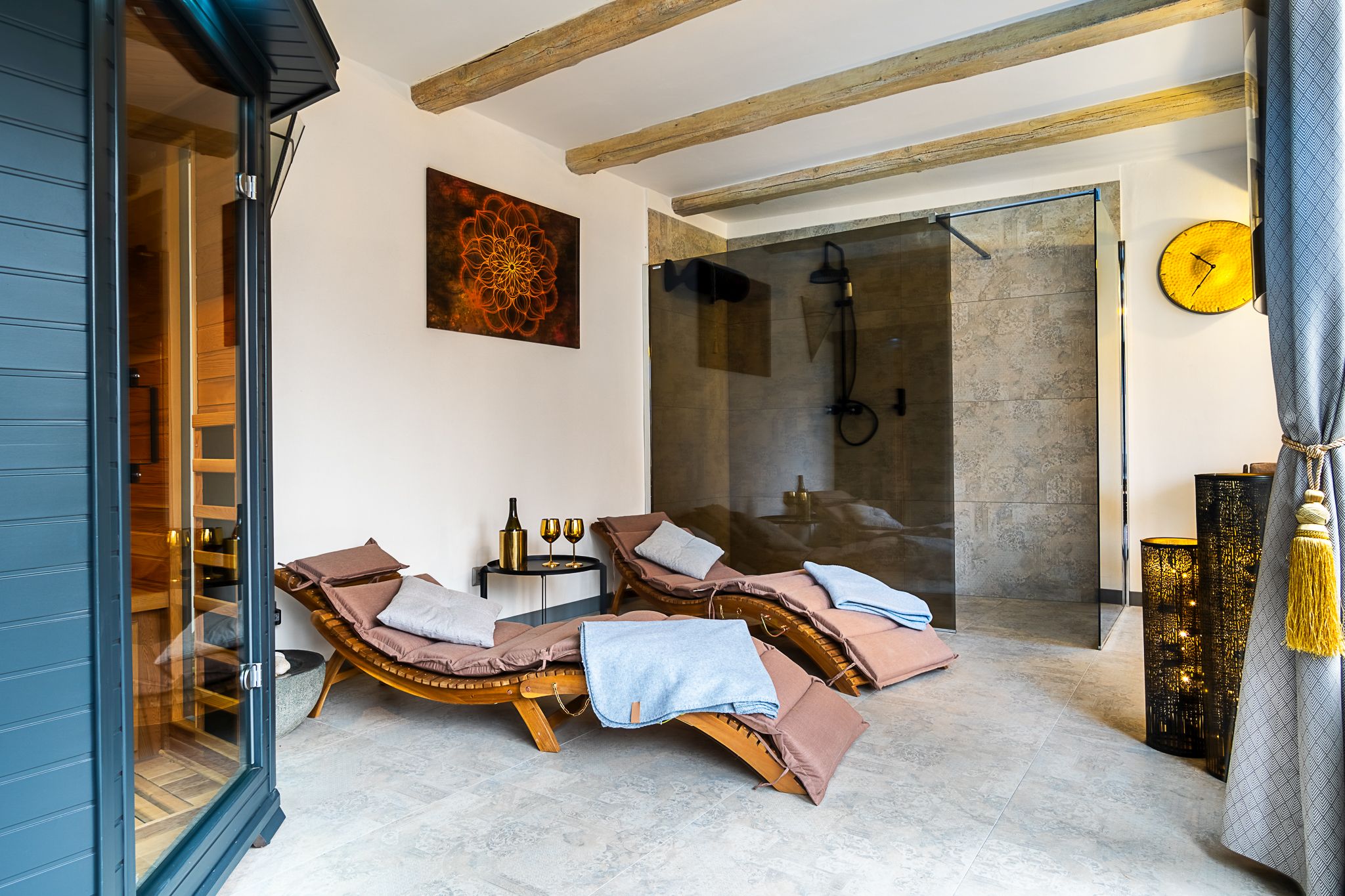 Vstup do privátníního wellness centra