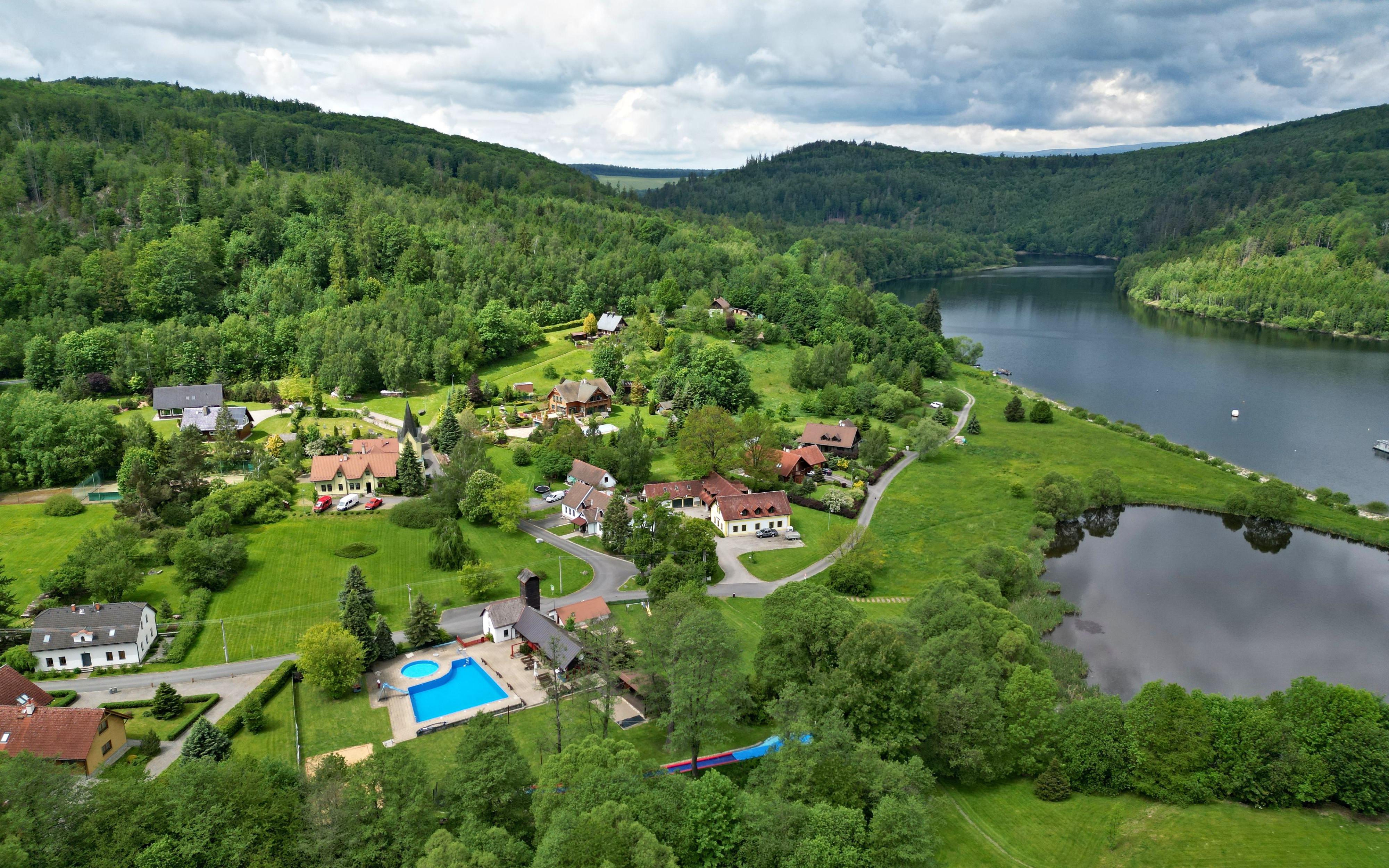 Nová Pláň - obecní úřad foto 2