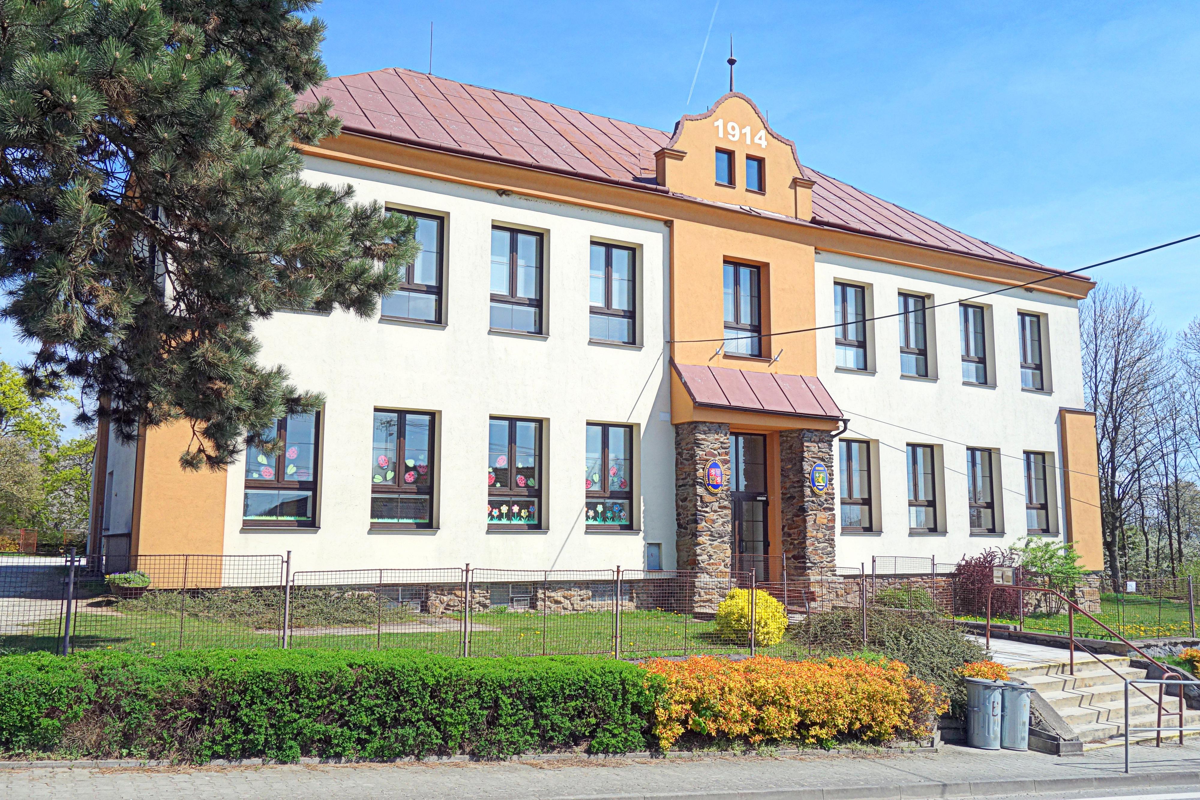 ZŠ a MŠ Bohdalec foto 2