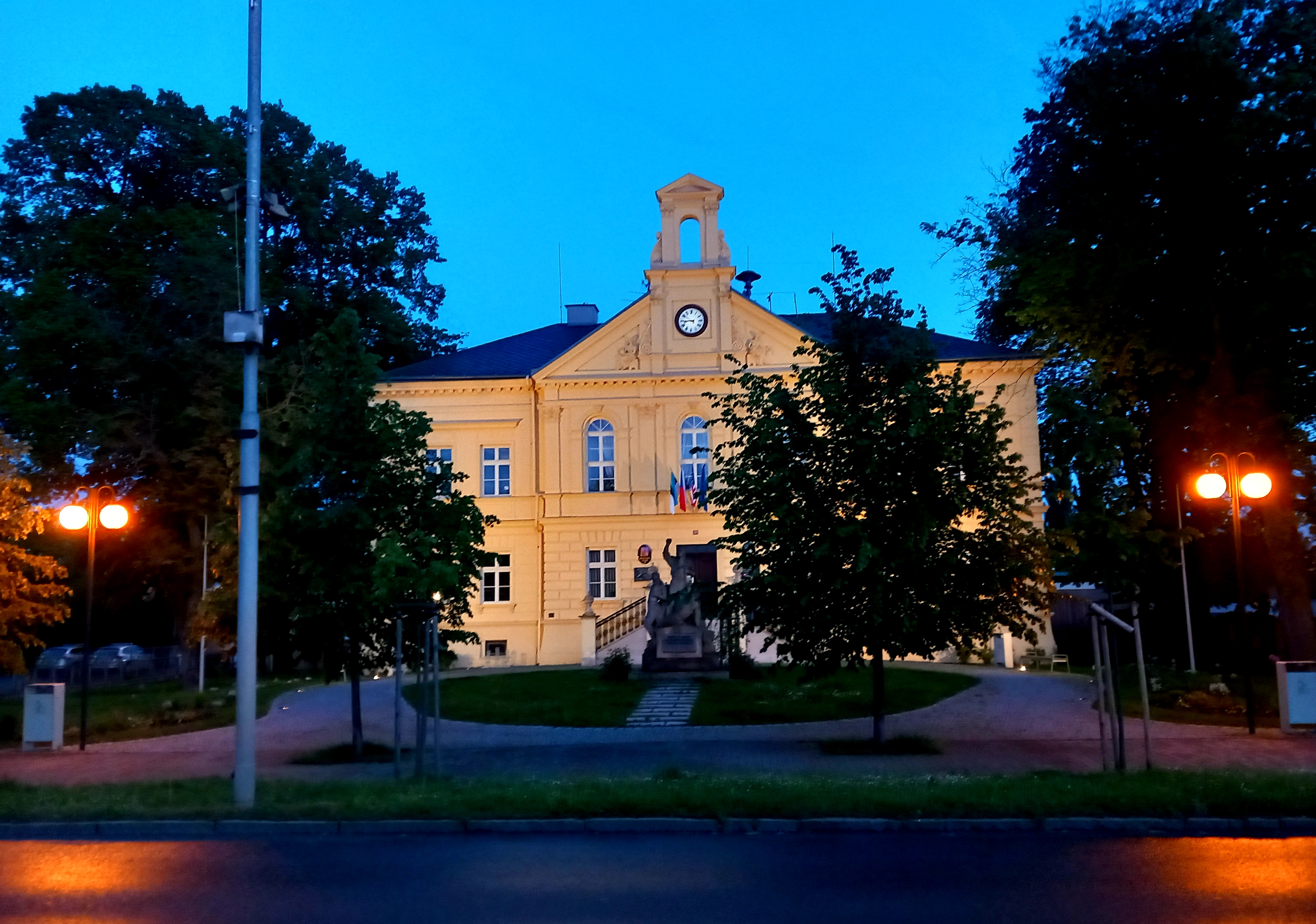 Nýřany - městský úřad foto 3