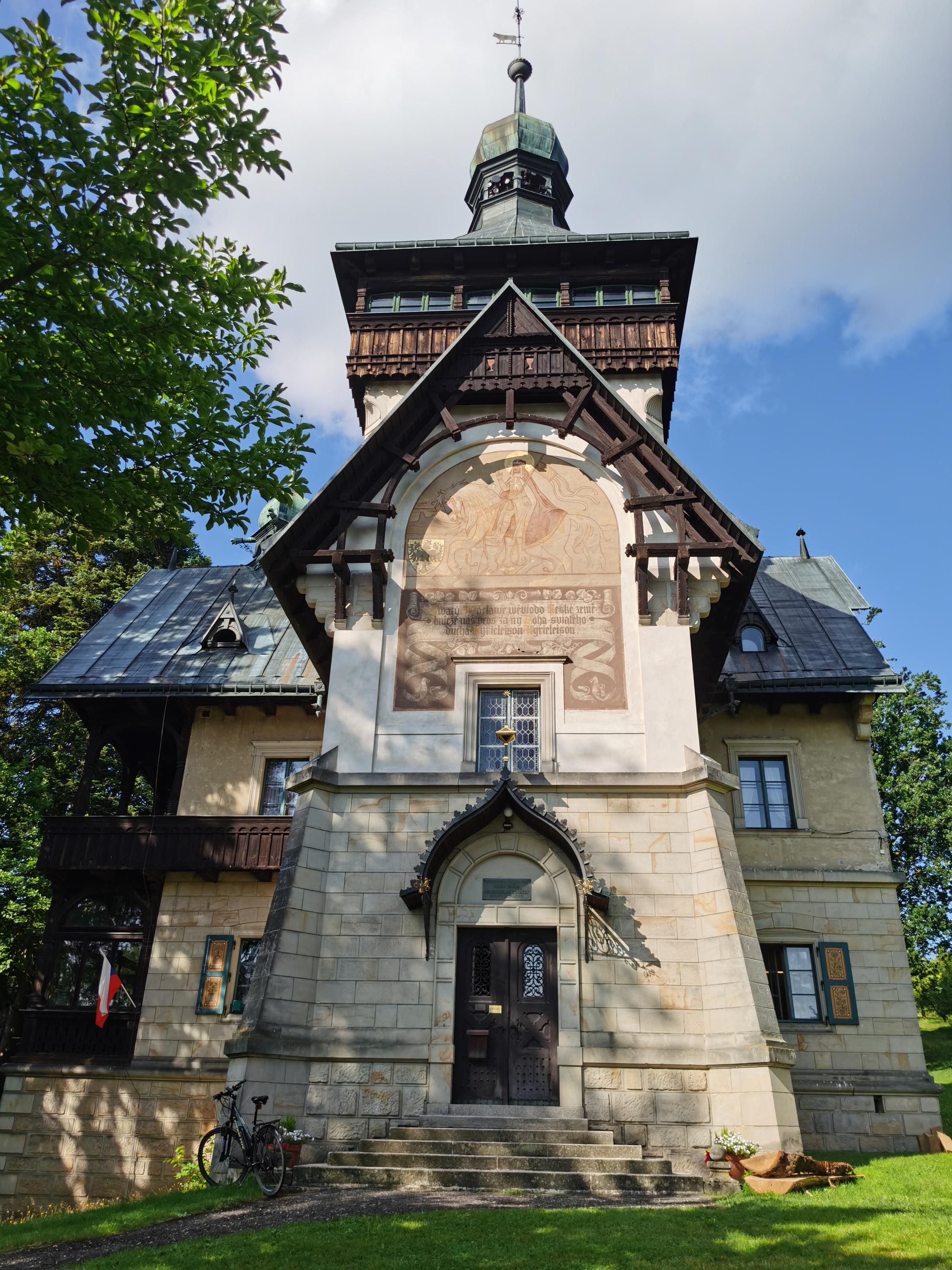 Hrubá Skála - obecní úřad foto 6