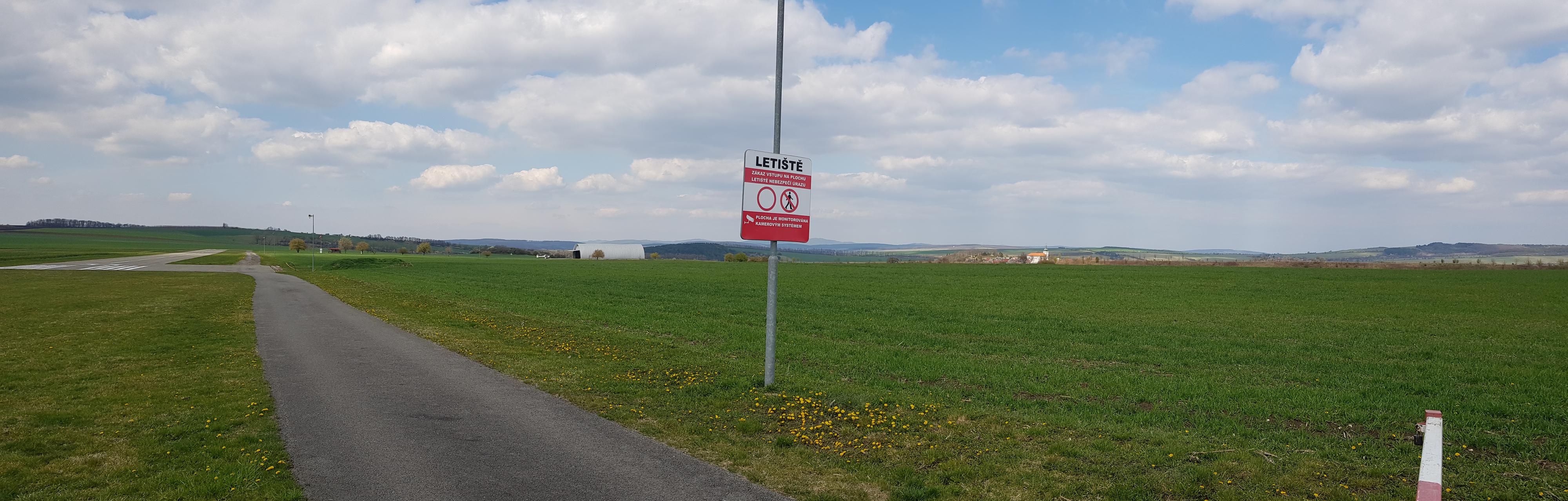 Letiště Bánov foto 3