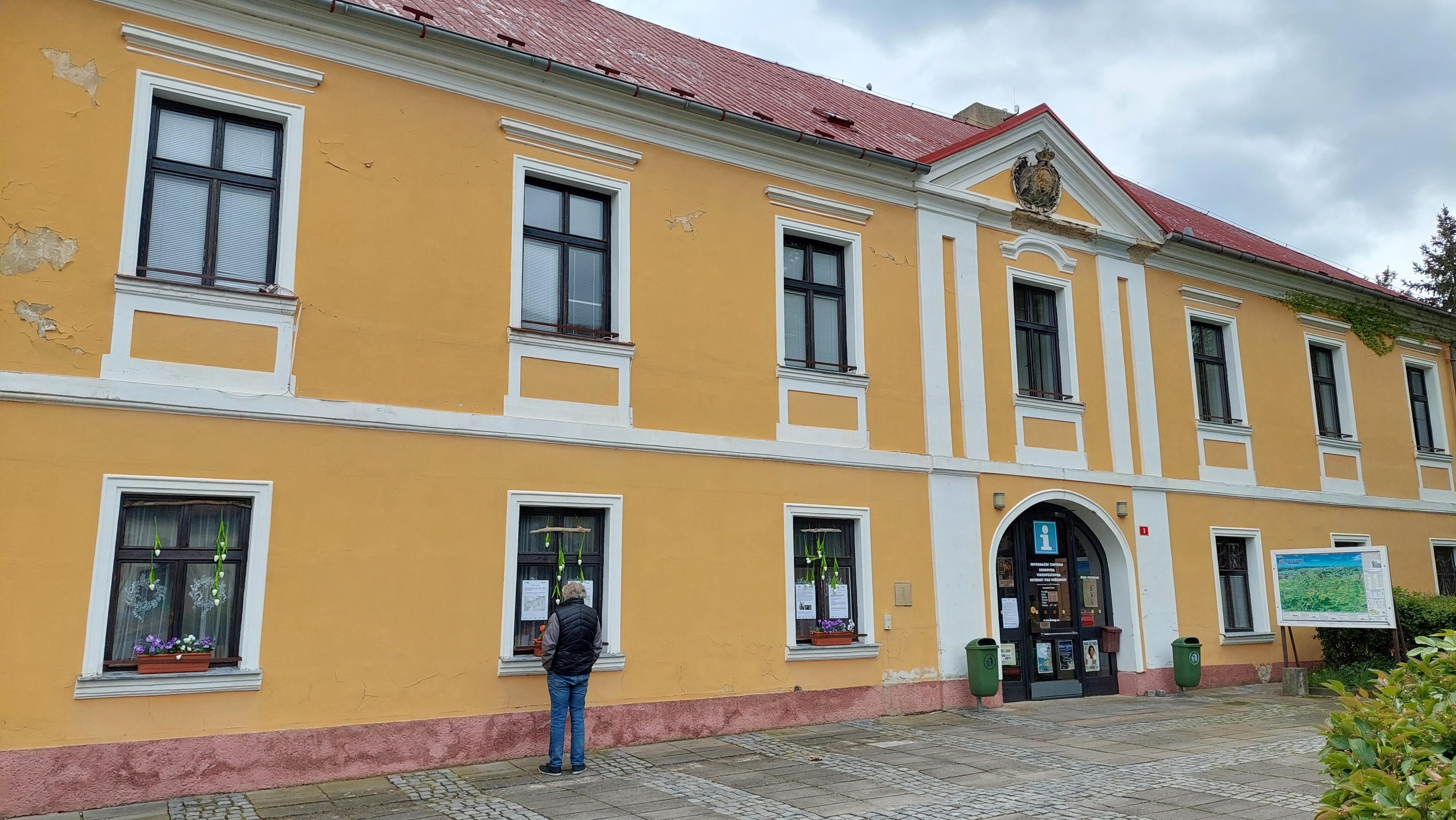 Městská knihovna Postoloprty foto 3