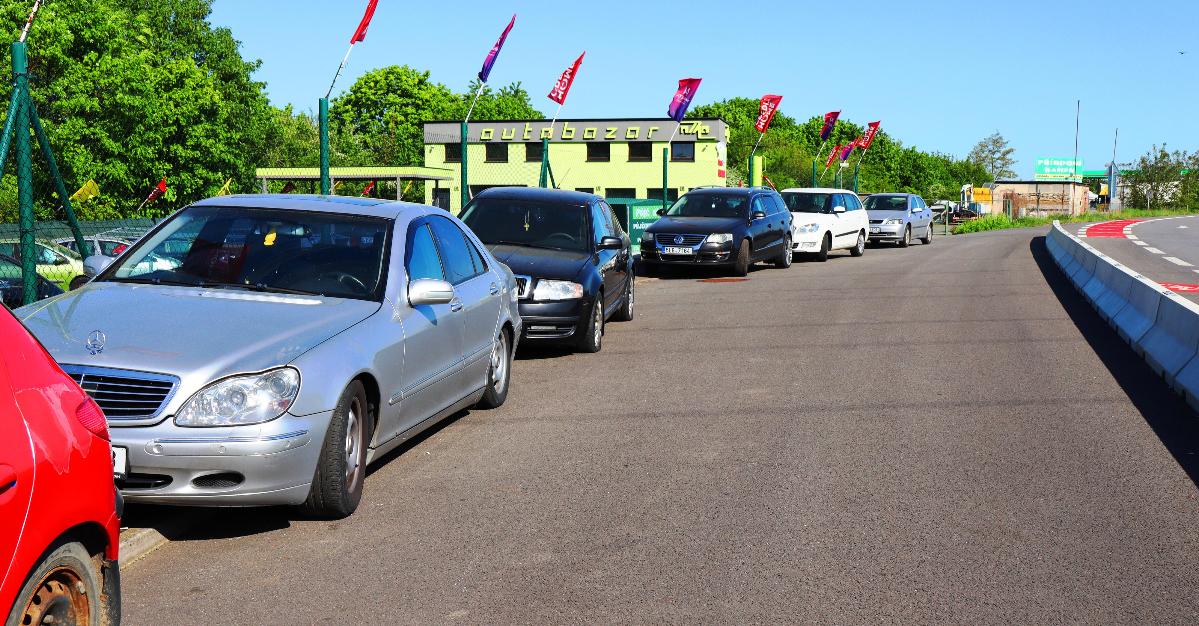 Autobazar NIKA Chrudim s.r.o. foto 6