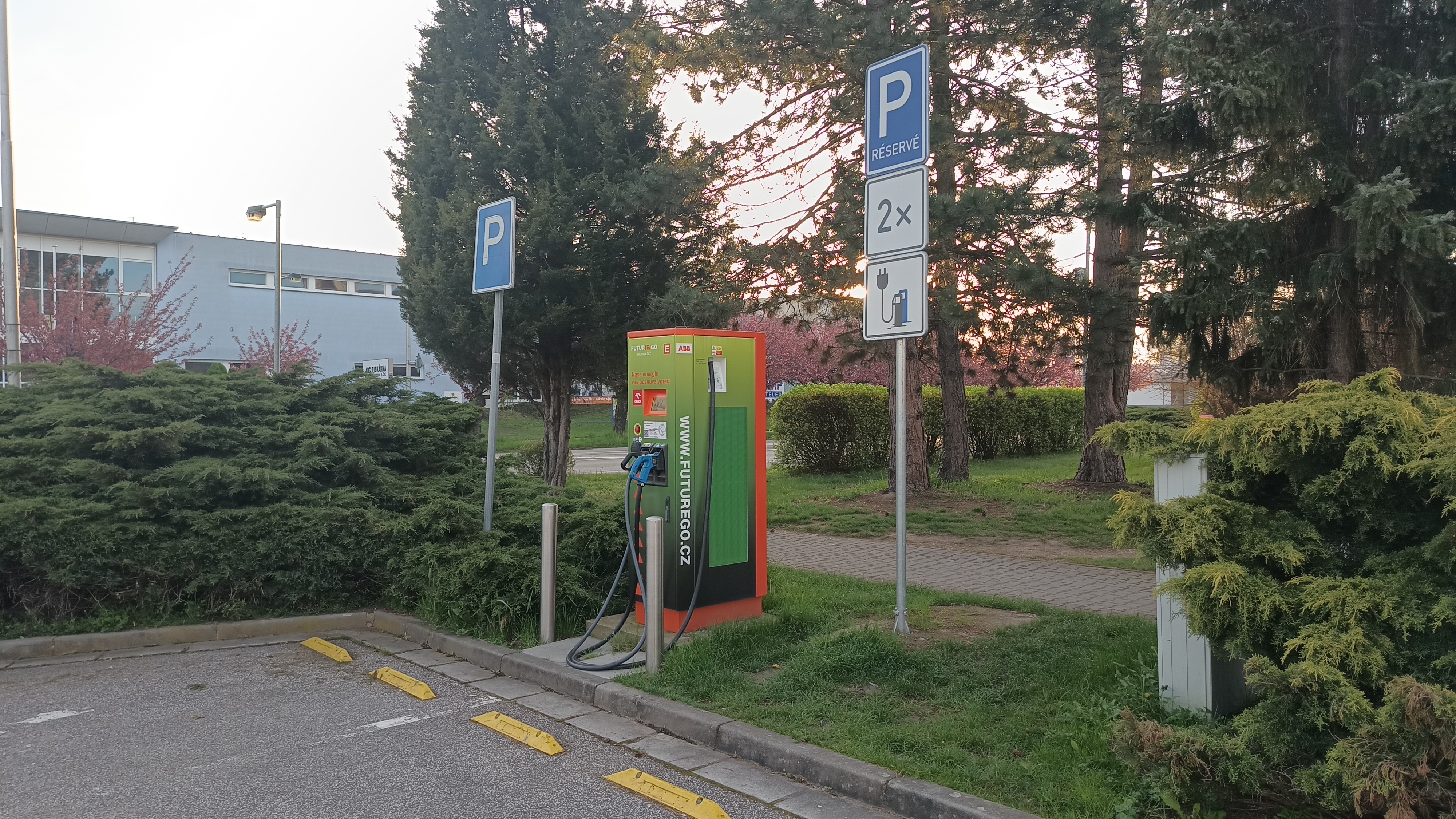 Nabíjecí stanice ČEZ foto 2