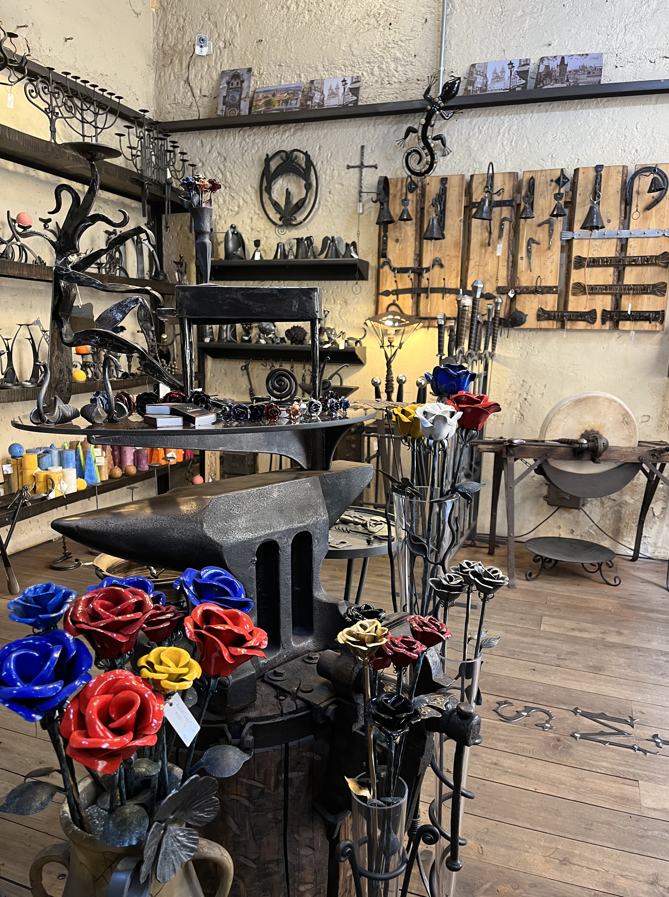 HEFAISTOS prodejna a kovářská dílna foto 2