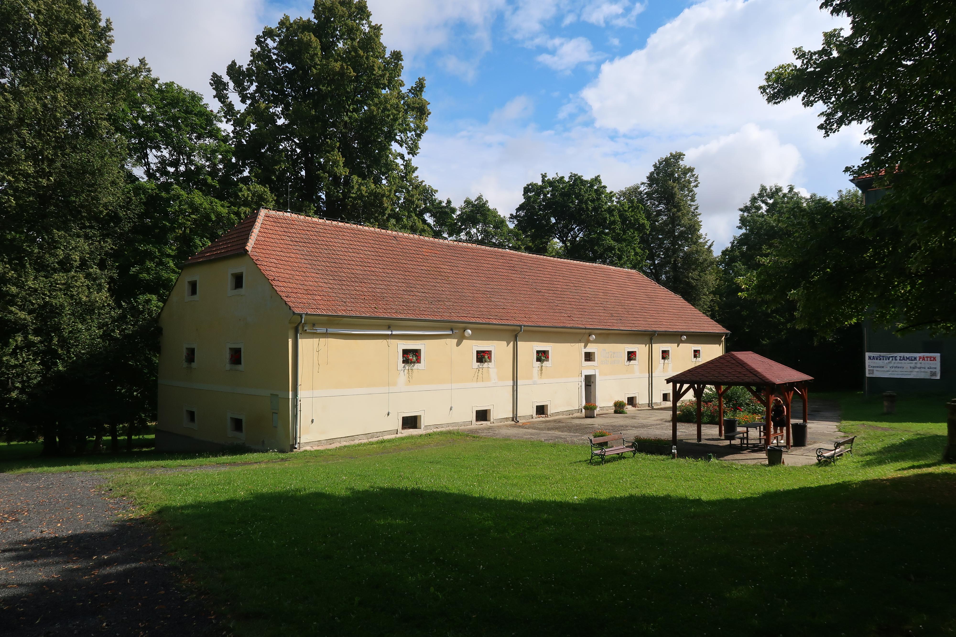 Městys Peruc - Muzeum české vesnice a Informační středisko foto 5