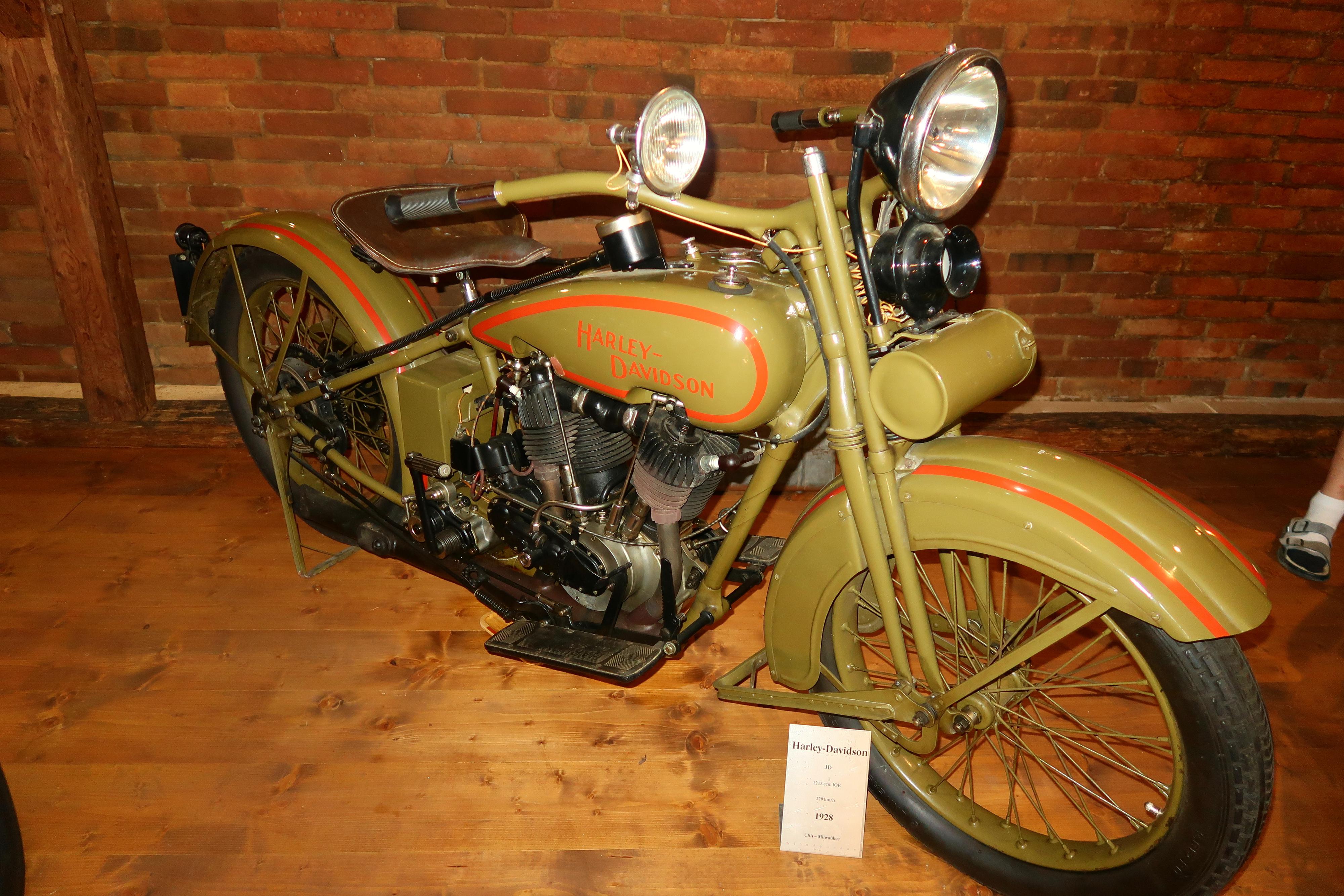 Museum veteránů - Zelenohorská pošta foto 6