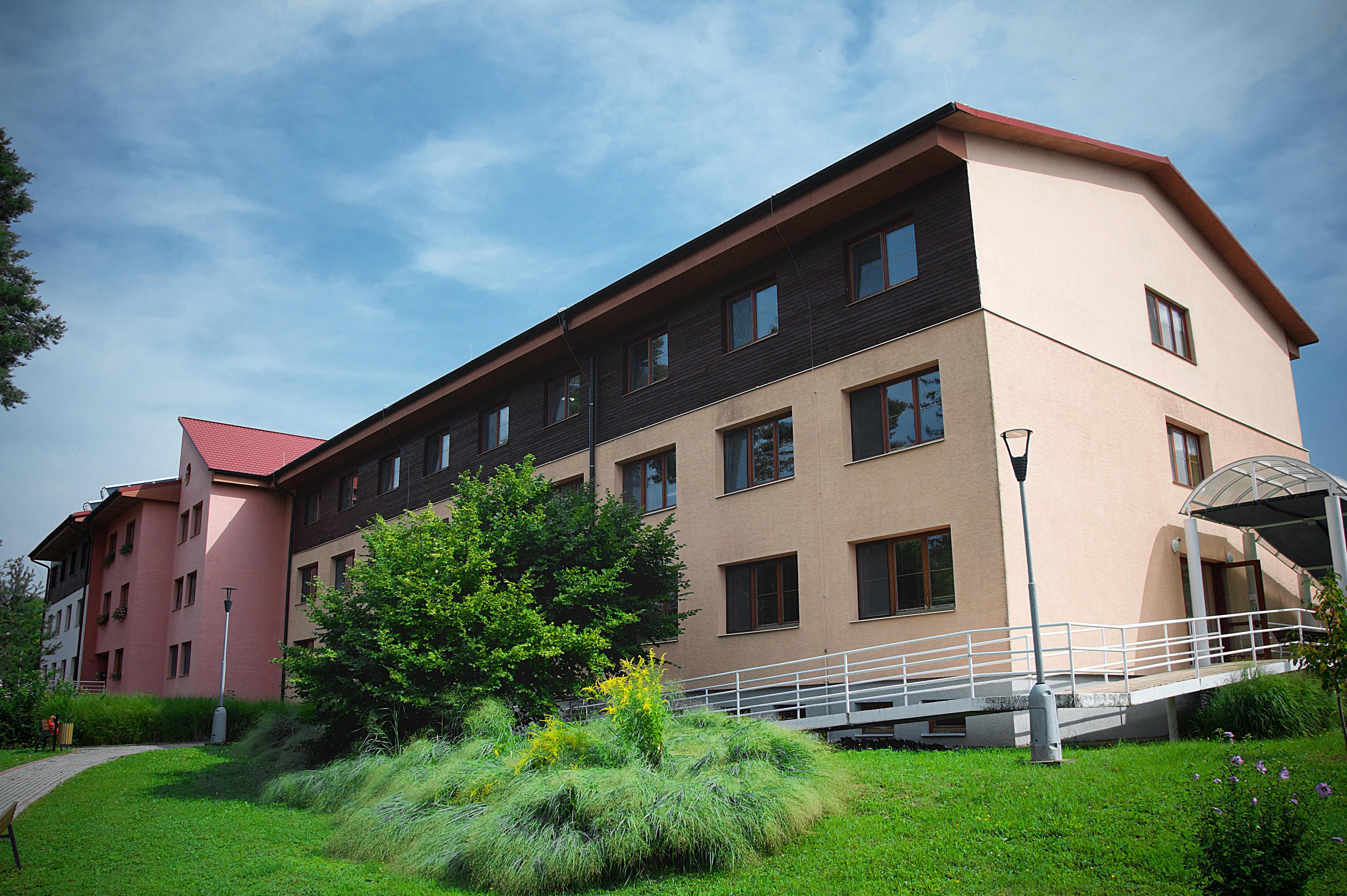 Domov se zvláštním režimem Nezdenice