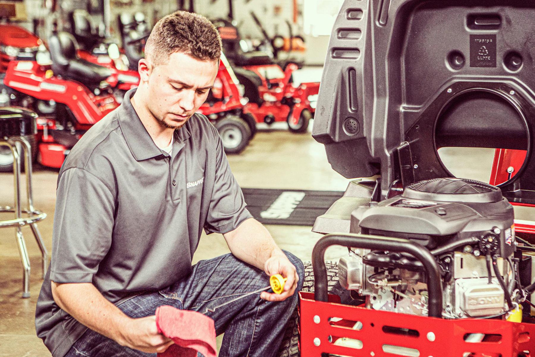 Servis sekaček a zahradních traktorů