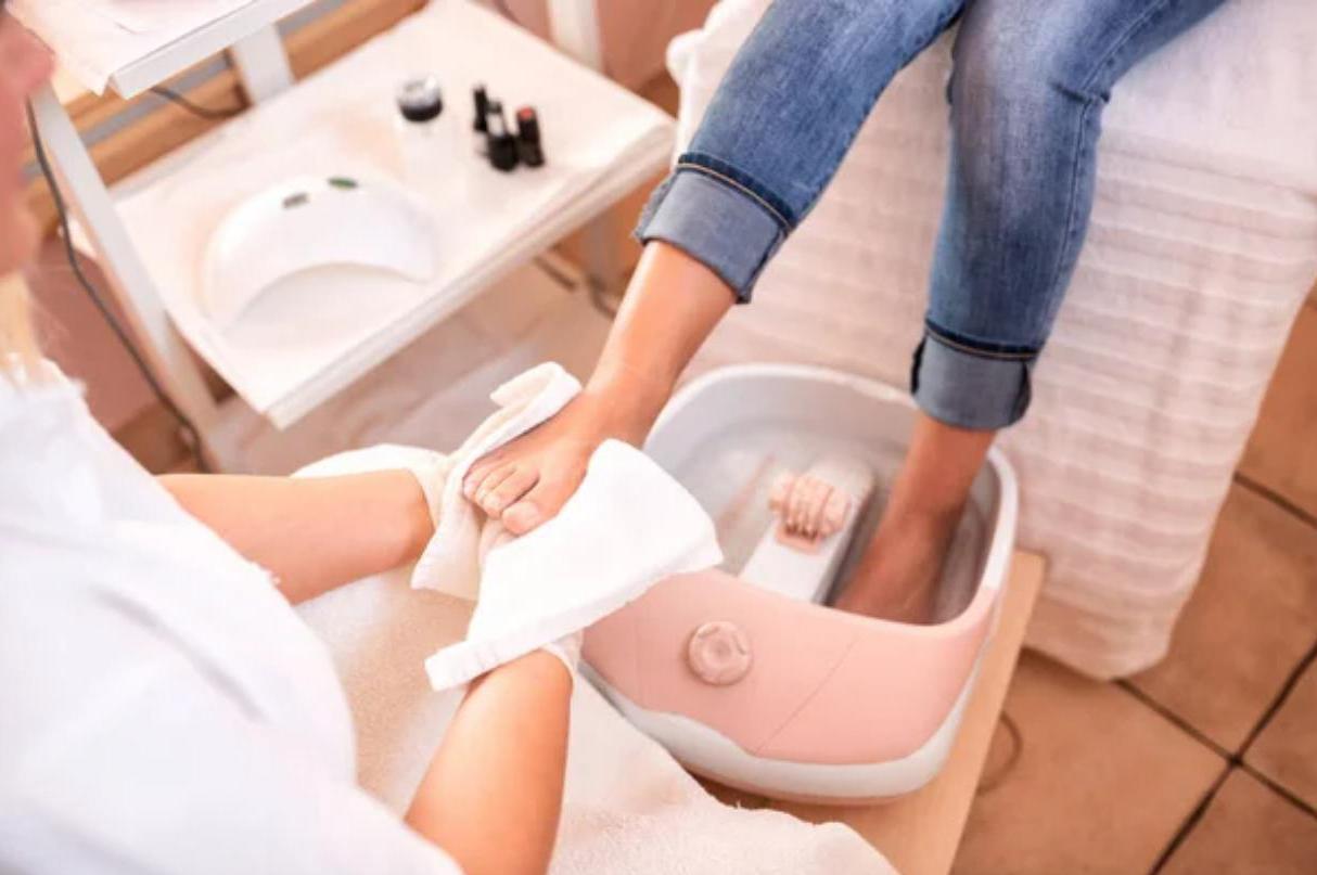 Mobilní pedikúra Nikola Kruliš