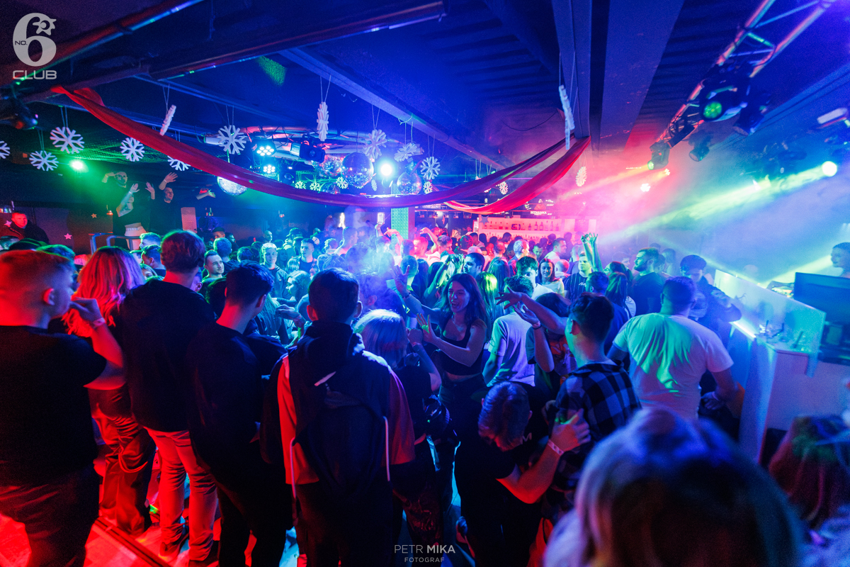CLUB No.6