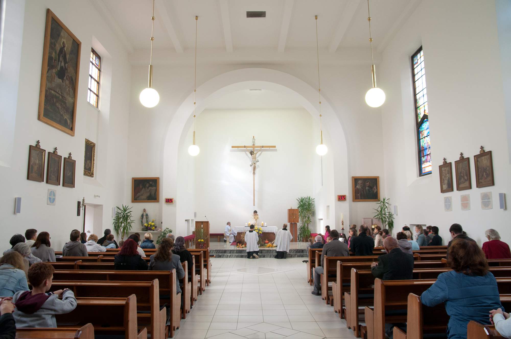 Římskokatolická farnost u kostela sv. Jana Nepomuckého, Brno - Lískovec