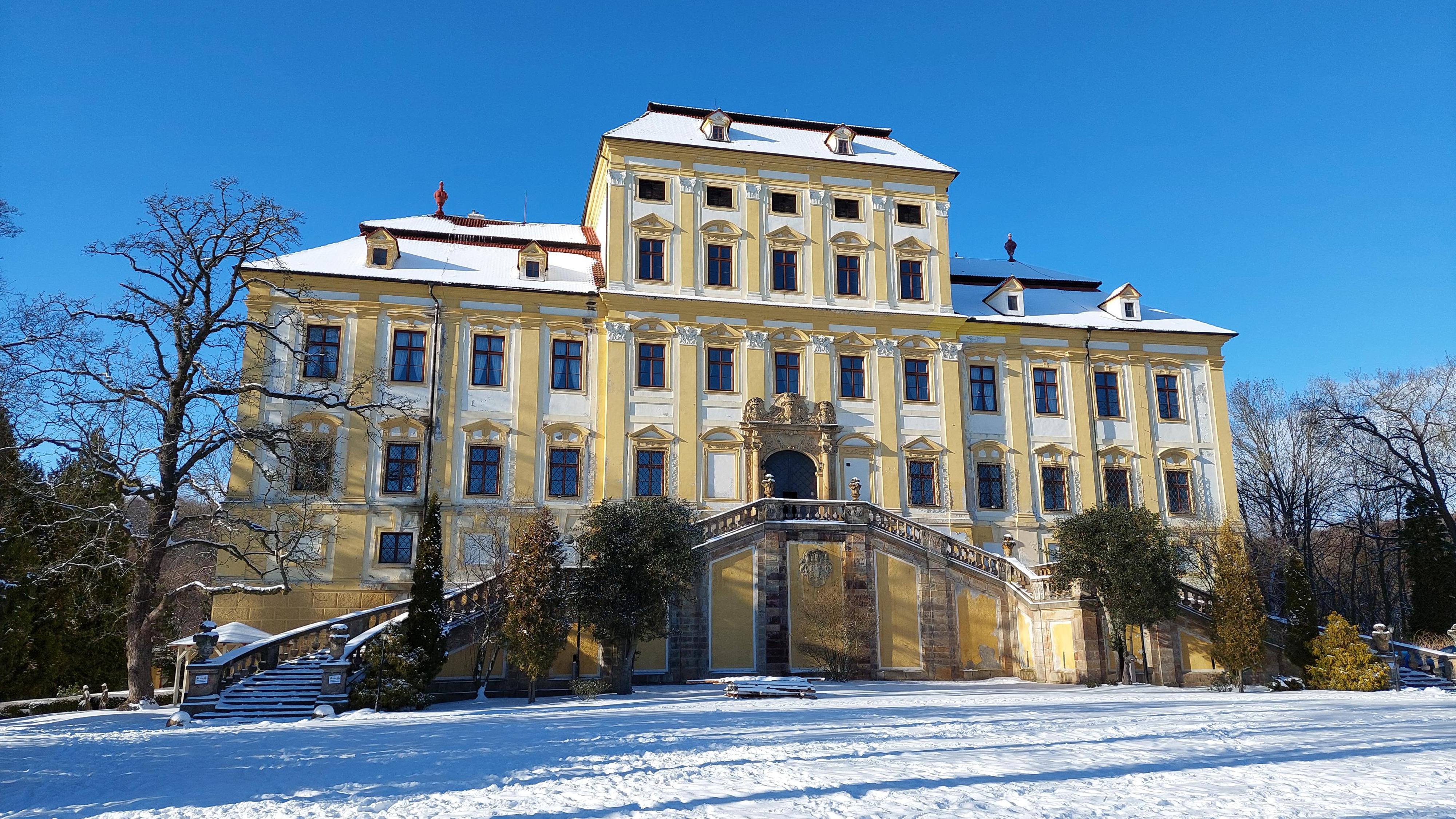 Zámek Červený Hrádek foto 6