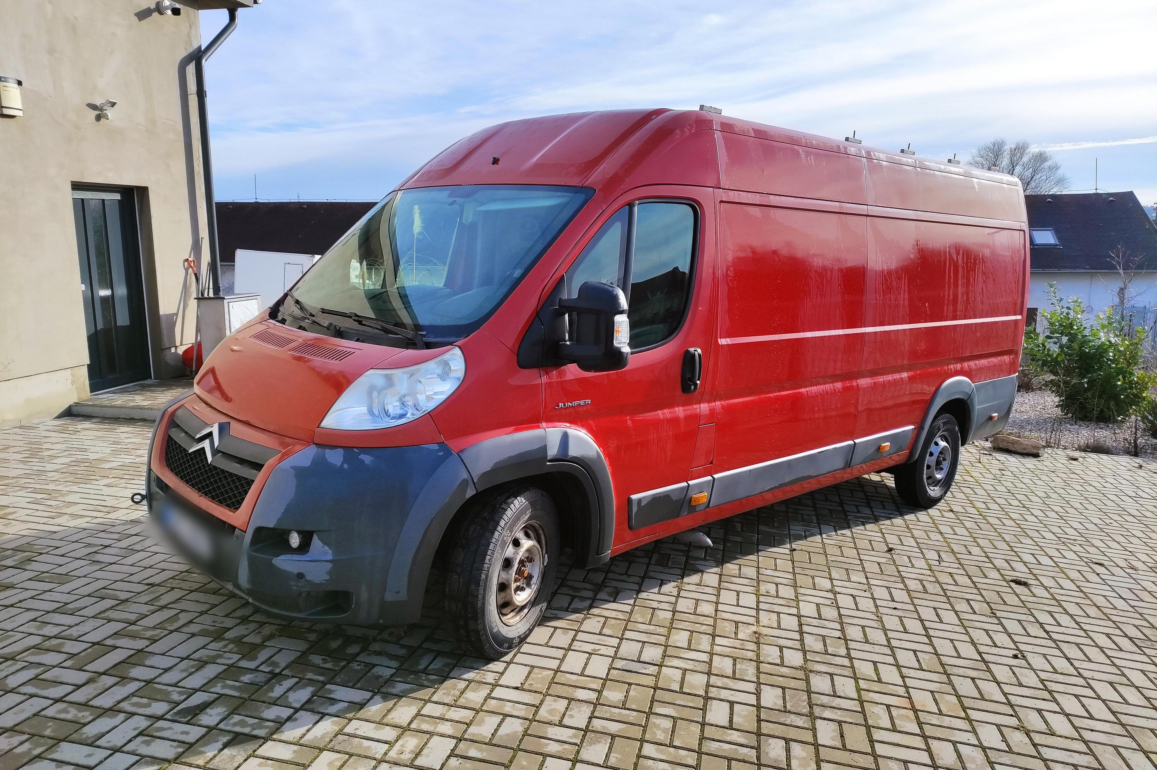 Půjčovna karavanů a dodavek kobolka