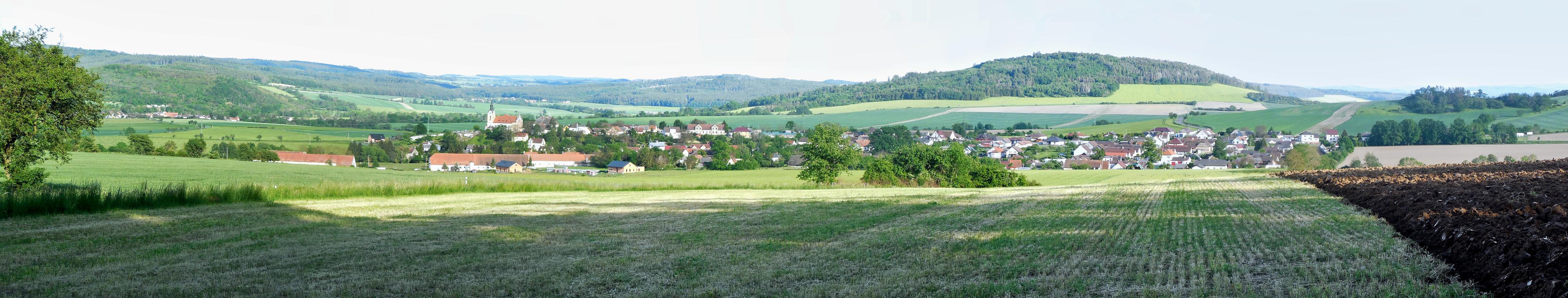 Vřeskovice - obecní úřad foto 2