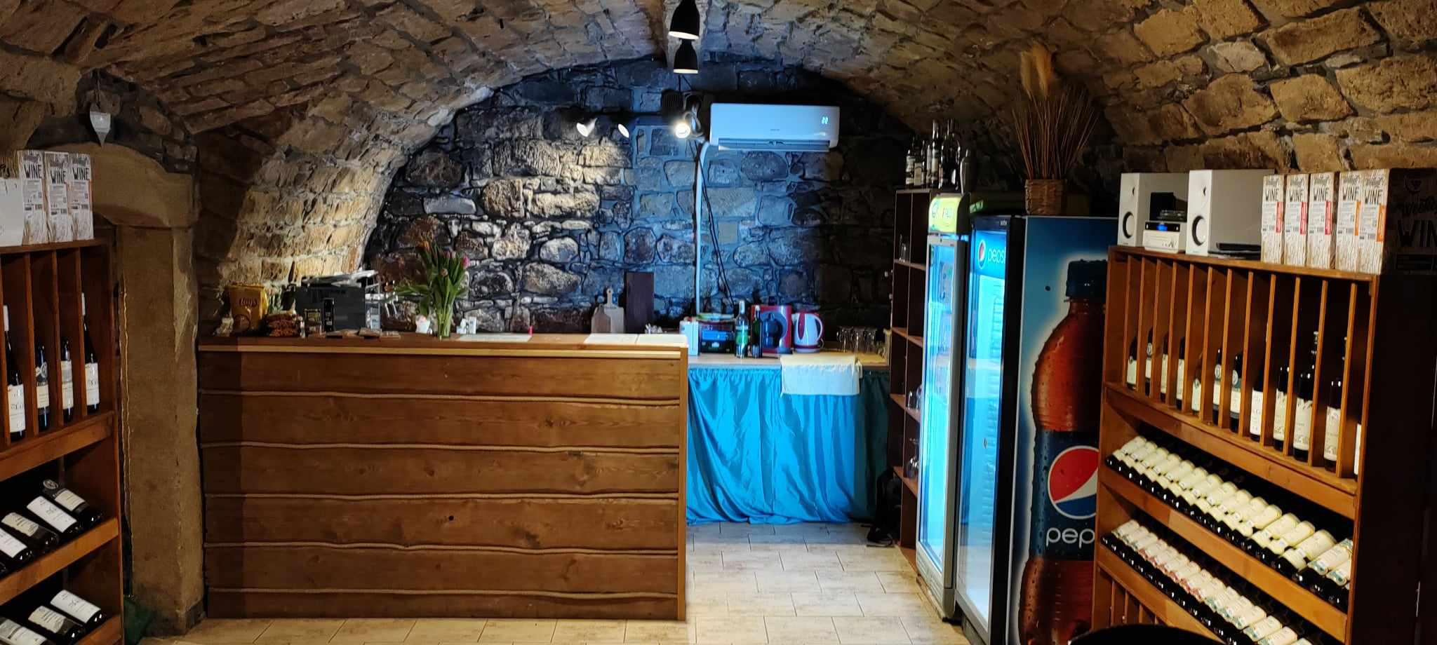 Vinotéka & vinný bar Police nad Metují